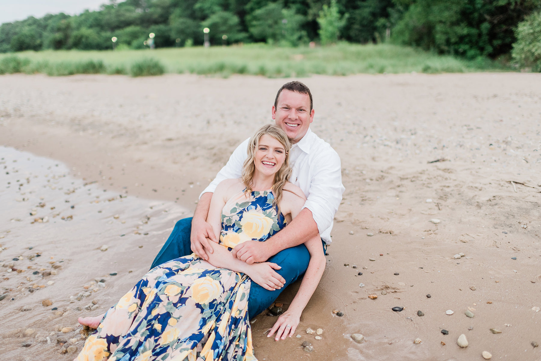 Lake Park Milwaukee Engagement Pictures - Larissa Marie Photography