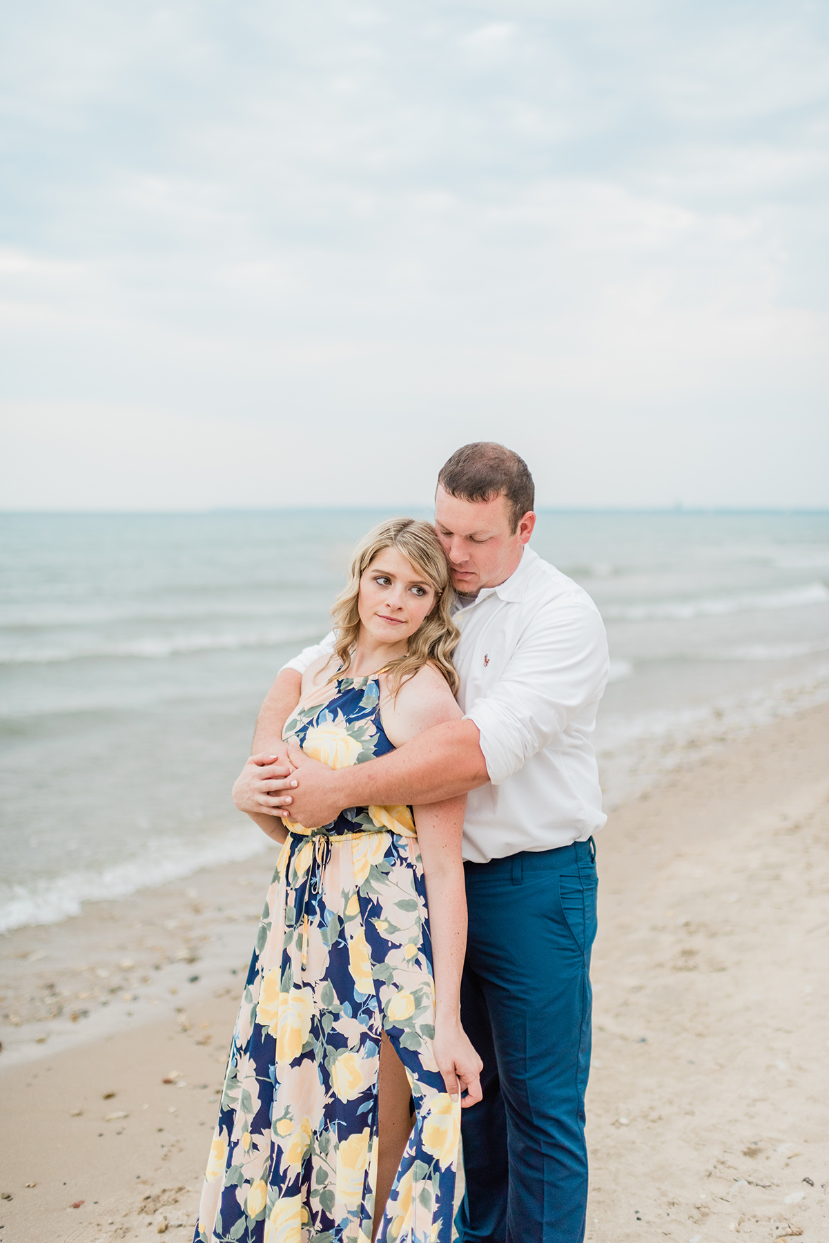 Lake Park Milwaukee Engagement Pictures - Larissa Marie Photography