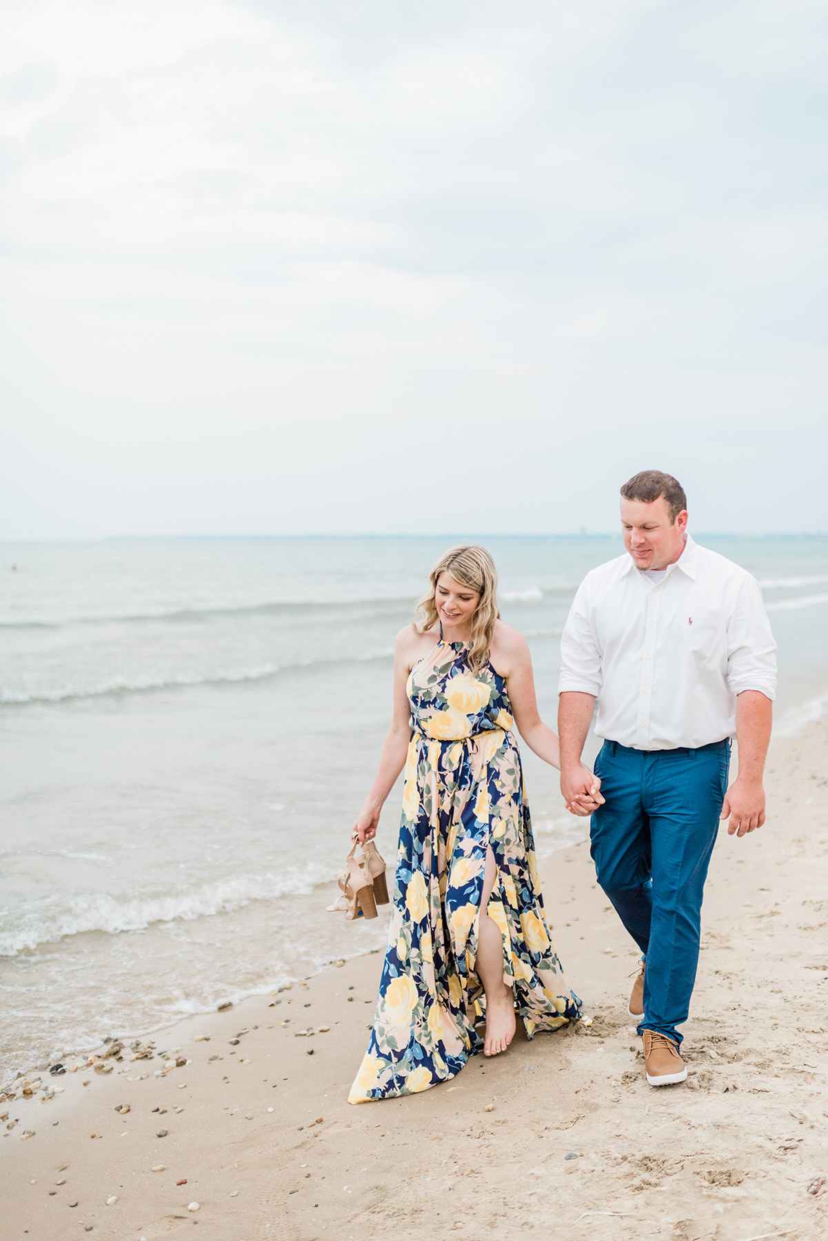 Lake Park Milwaukee Engagement Pictures - Larissa Marie Photography