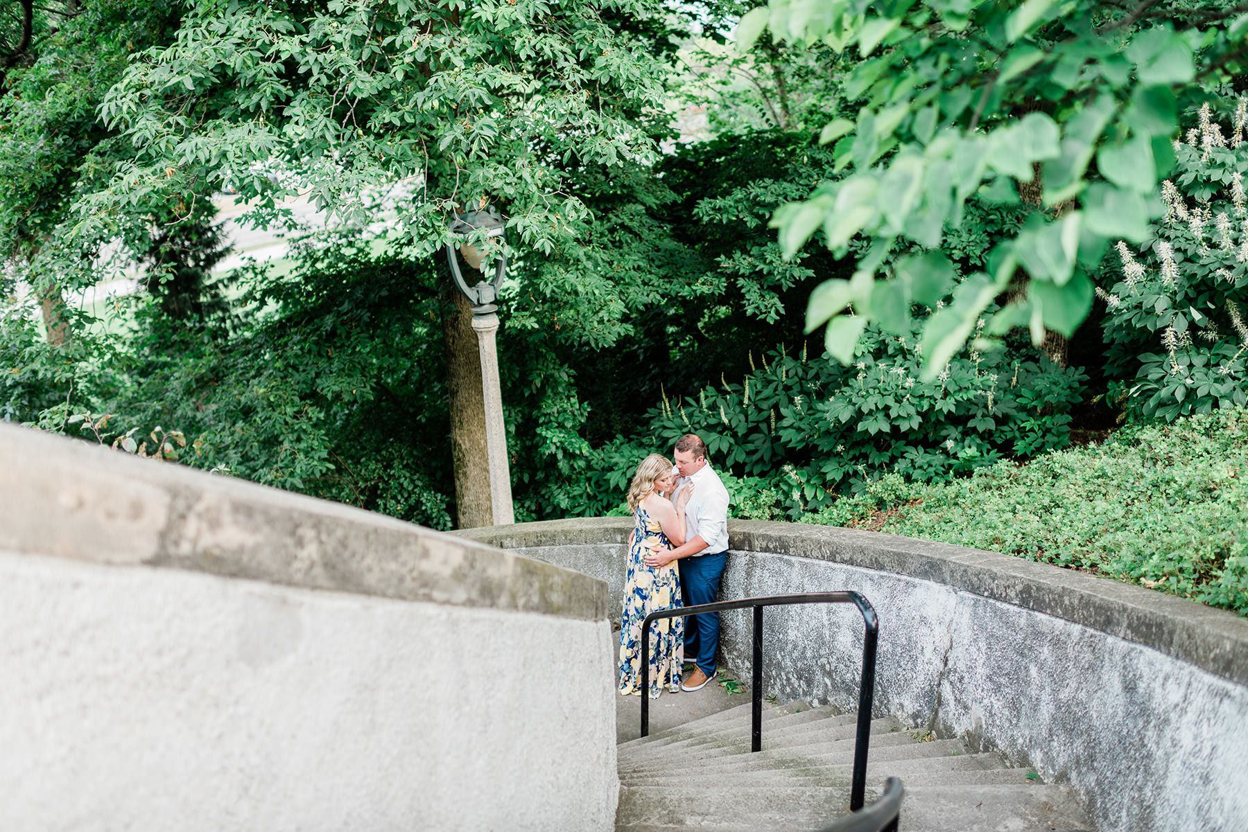 Lake Park Milwaukee Engagement Pictures - Larissa Marie Photography