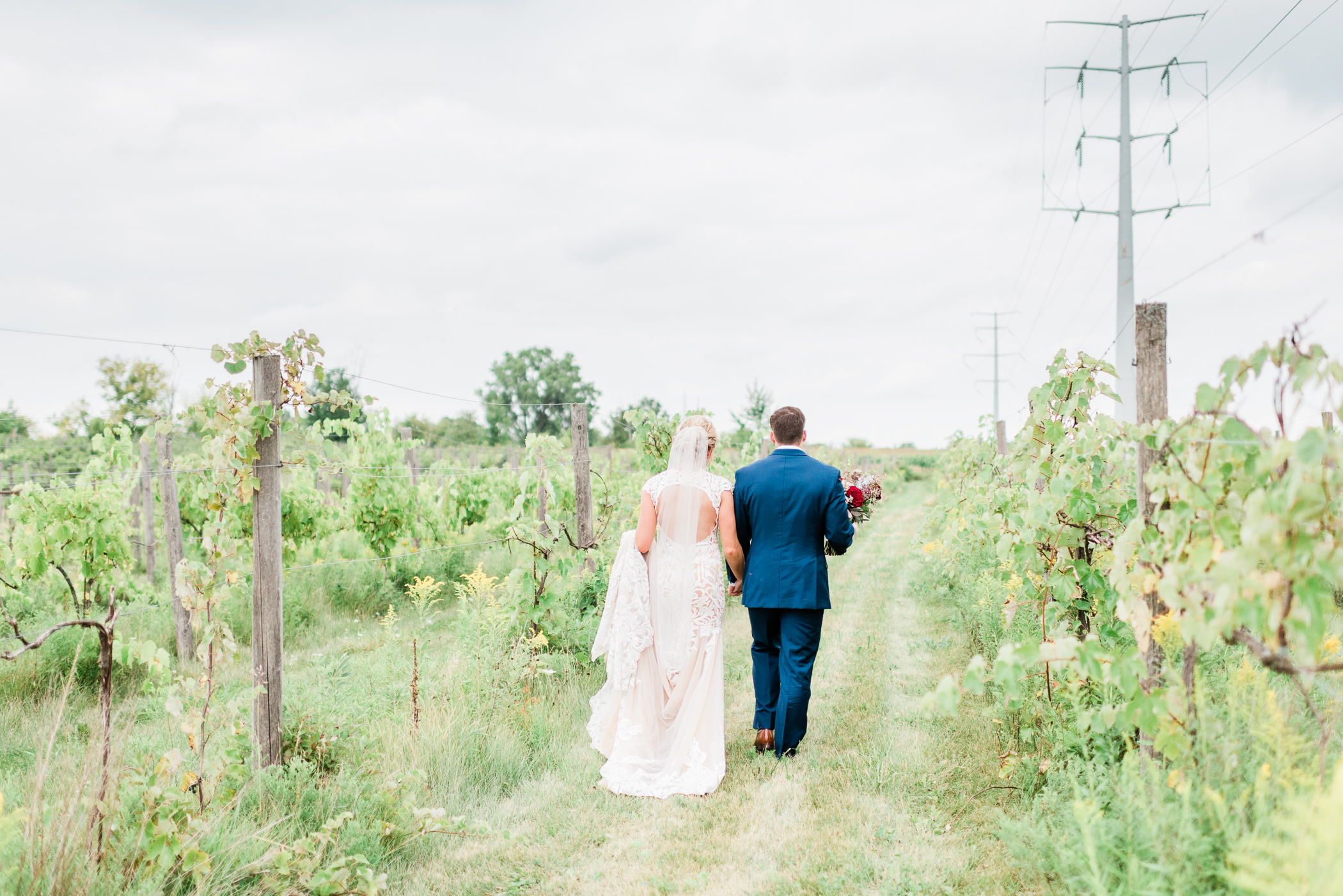 Olde 41 Green Bay, WI Wedding Photographers - Larissa Marie Photography