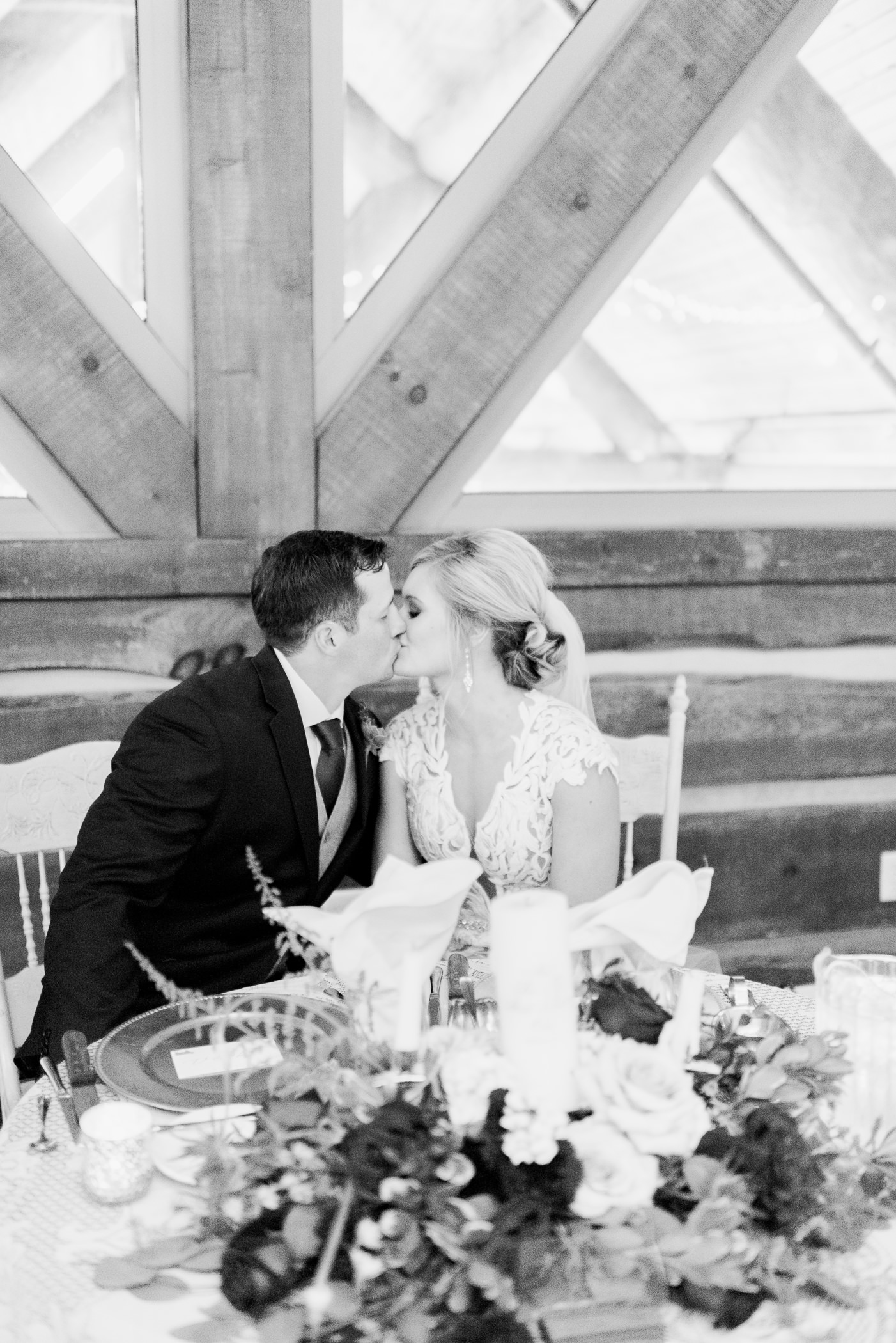 Olde 41 Green Bay, WI Wedding Photographers - Larissa Marie Photography