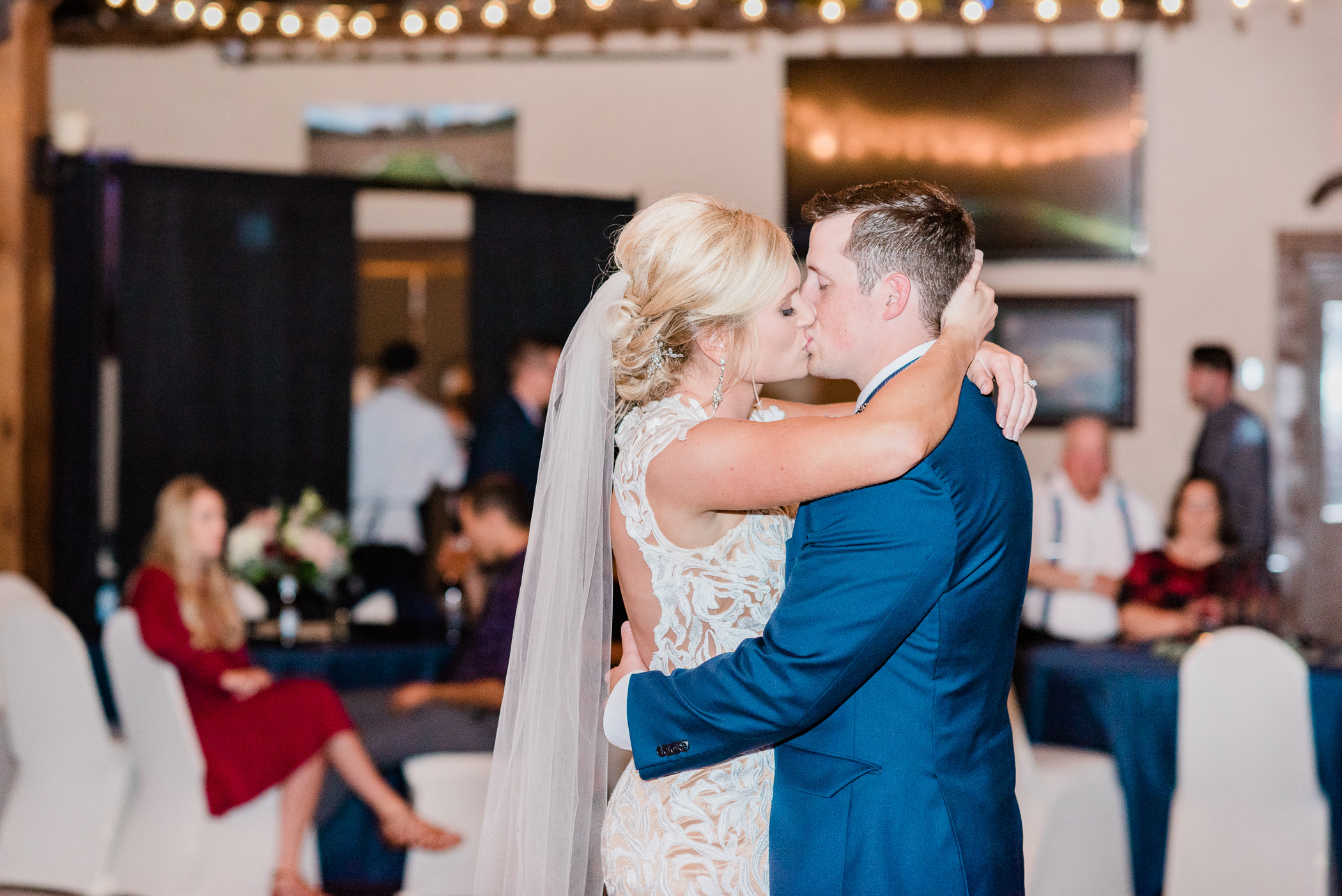 Olde 41 Green Bay, WI Wedding Photographers - Larissa Marie Photography