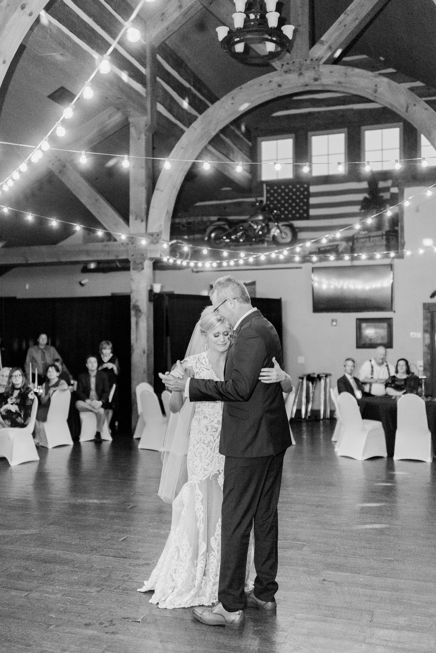 Olde 41 Green Bay, WI Wedding Photographers - Larissa Marie Photography