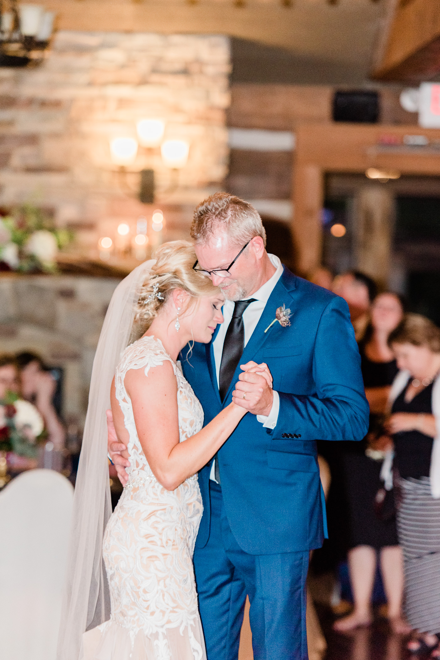 Olde 41 Green Bay, WI Wedding Photographers - Larissa Marie Photography