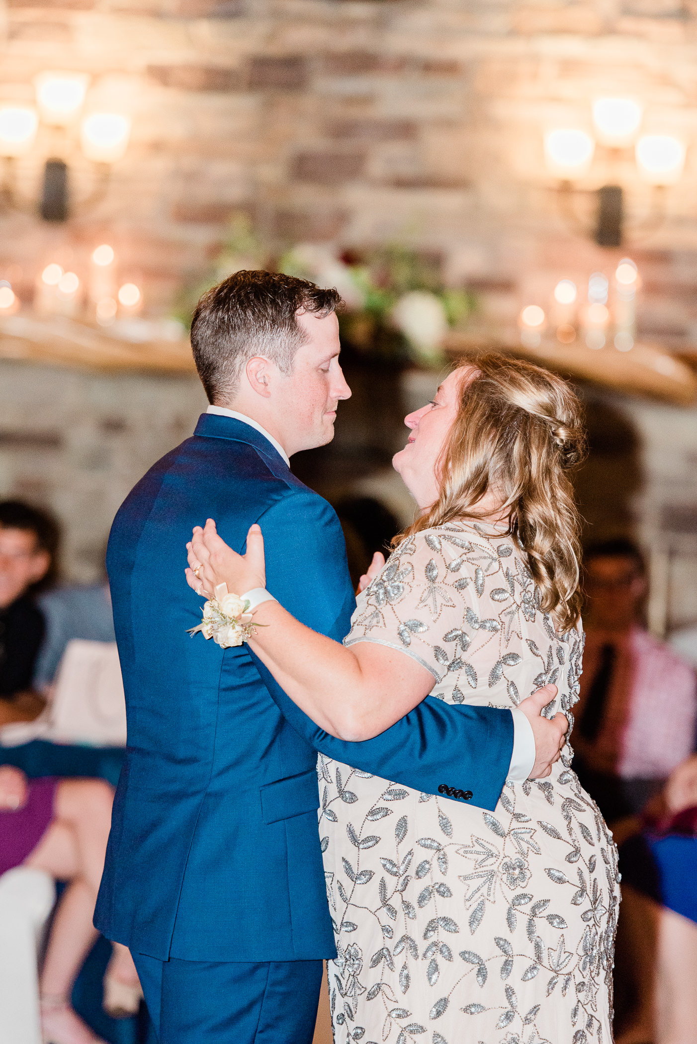 Olde 41 Green Bay, WI Wedding Photographers - Larissa Marie Photography