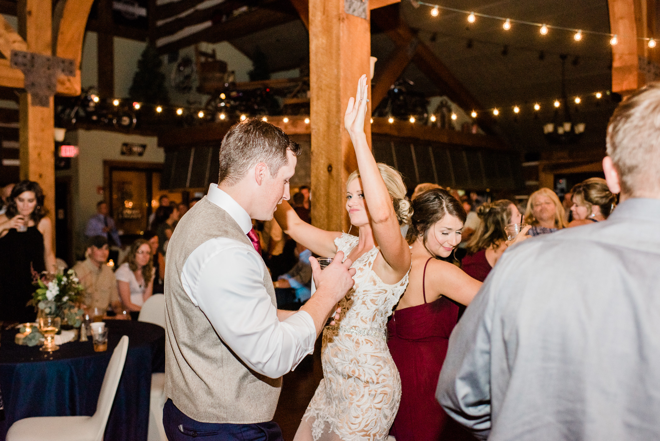 Olde 41 Green Bay, WI Wedding Photographers - Larissa Marie Photography