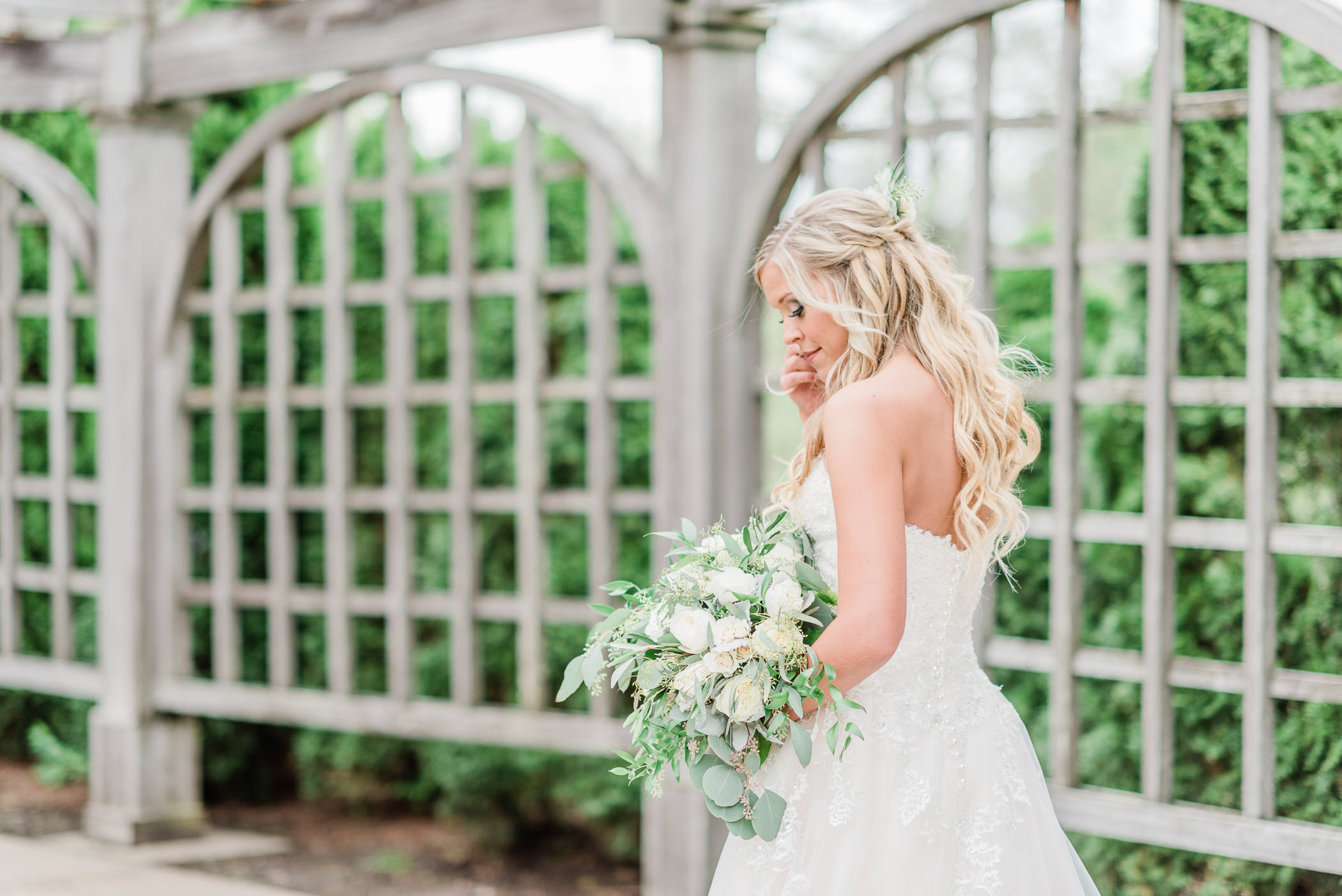 Larissa Marie Photography - Rockford, IL Wedding Photographer