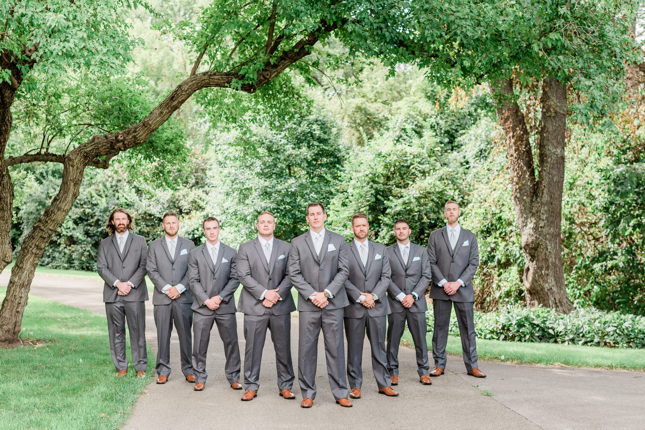 Larissa Marie Photography - Rockford, IL Wedding Photographer