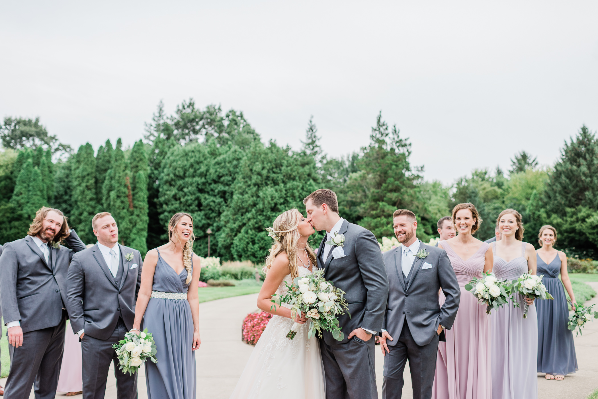 Larissa Marie Photography - Rockford, IL Wedding Photographer