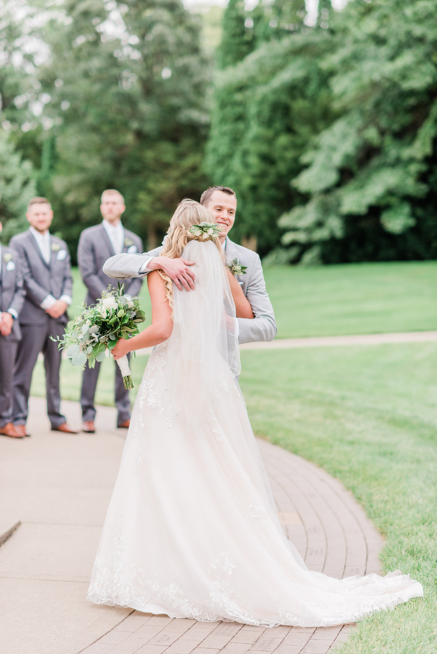 Larissa Marie Photography - Rockford, IL Wedding Photographer