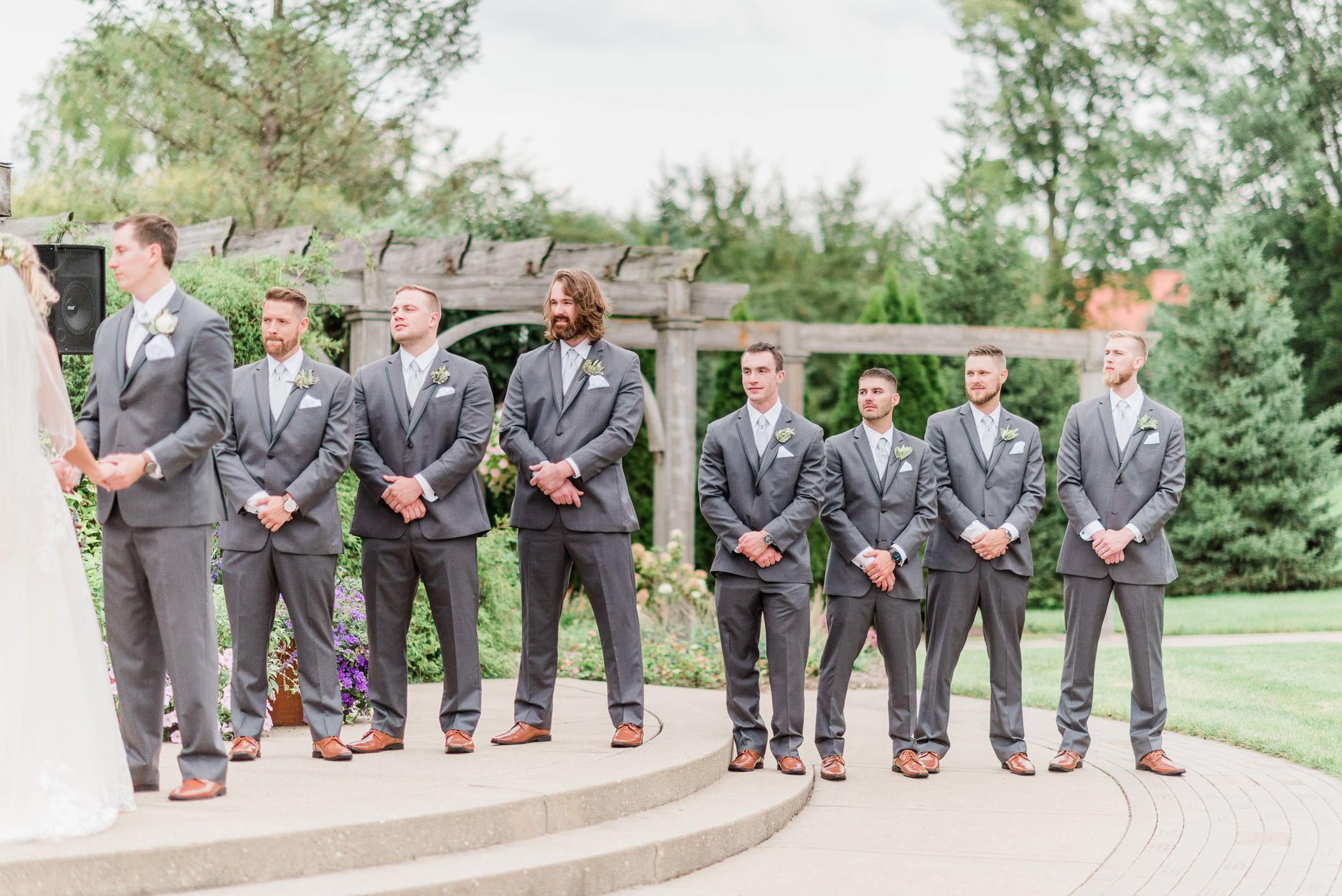 Larissa Marie Photography - Rockford, IL Wedding Photographer