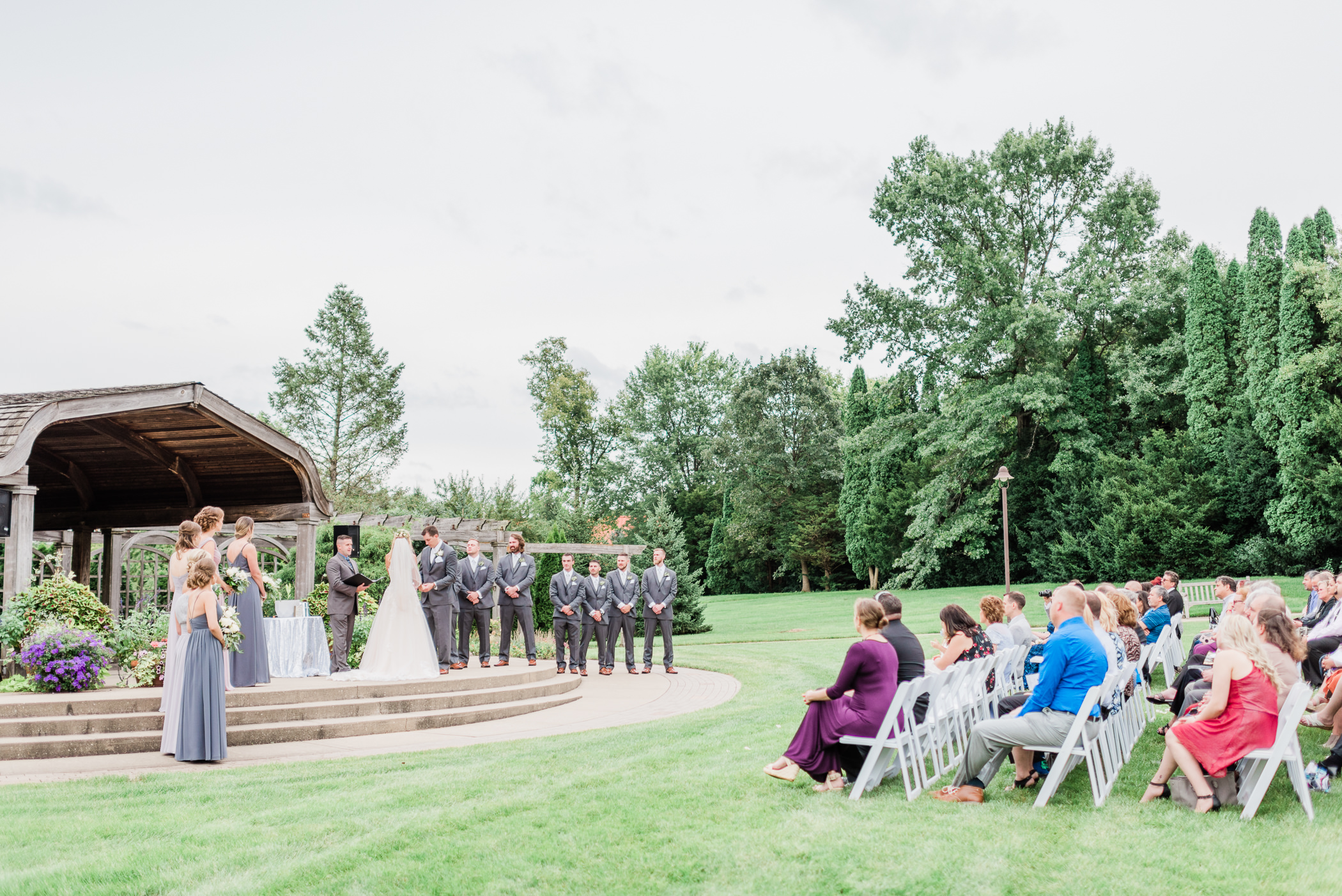 Larissa Marie Photography - Rockford, IL Wedding Photographer