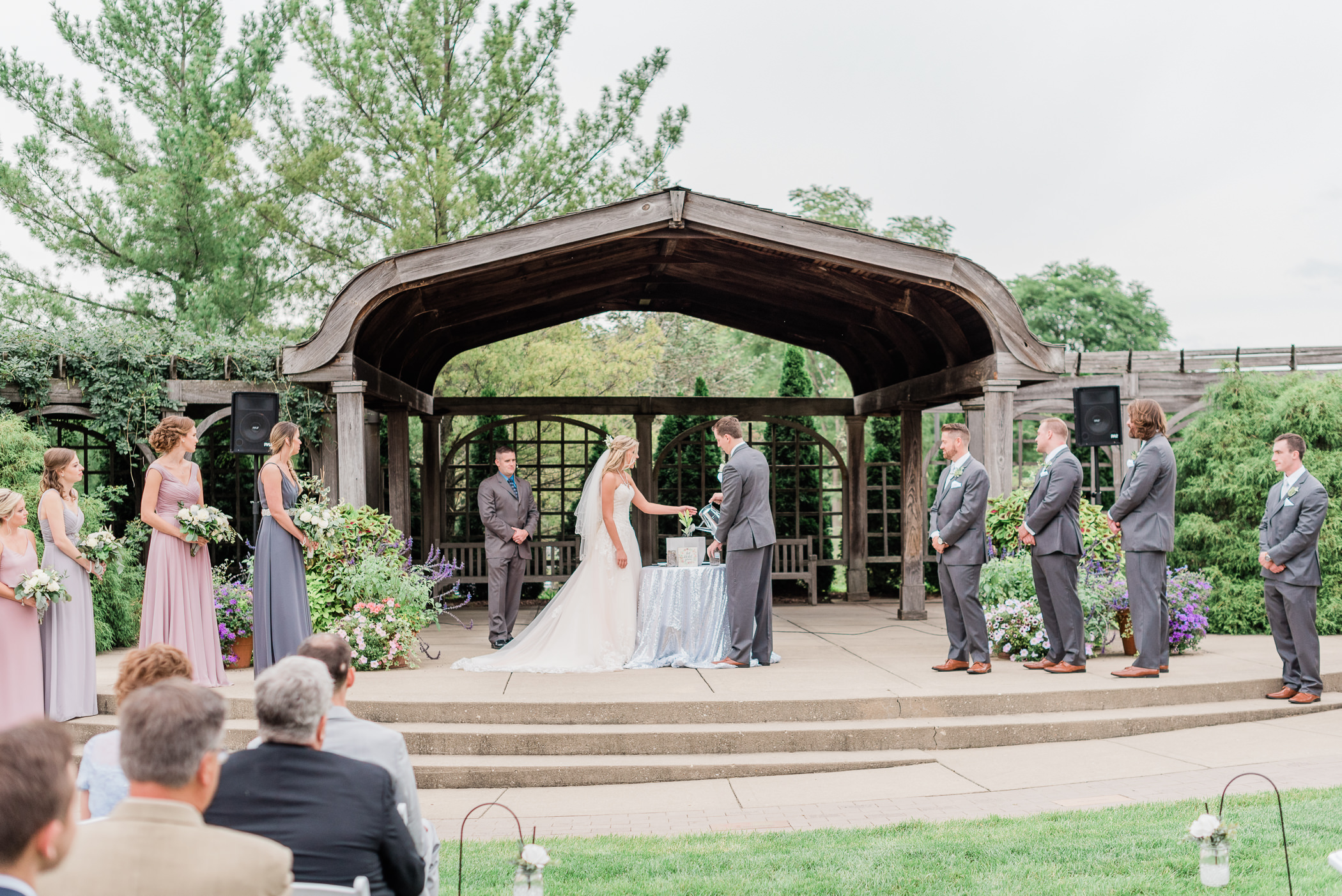 Larissa Marie Photography - Rockford, IL Wedding Photographer