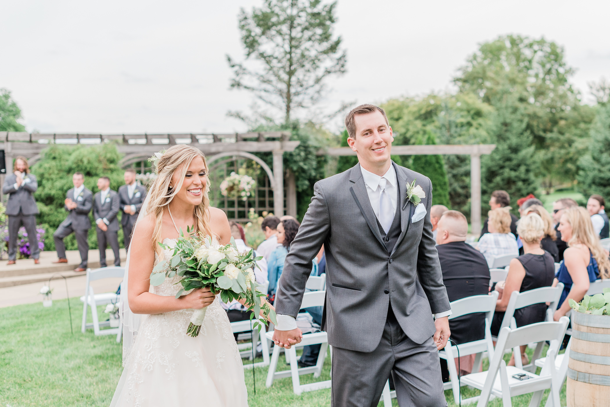 Larissa Marie Photography - Rockford, IL Wedding Photographer