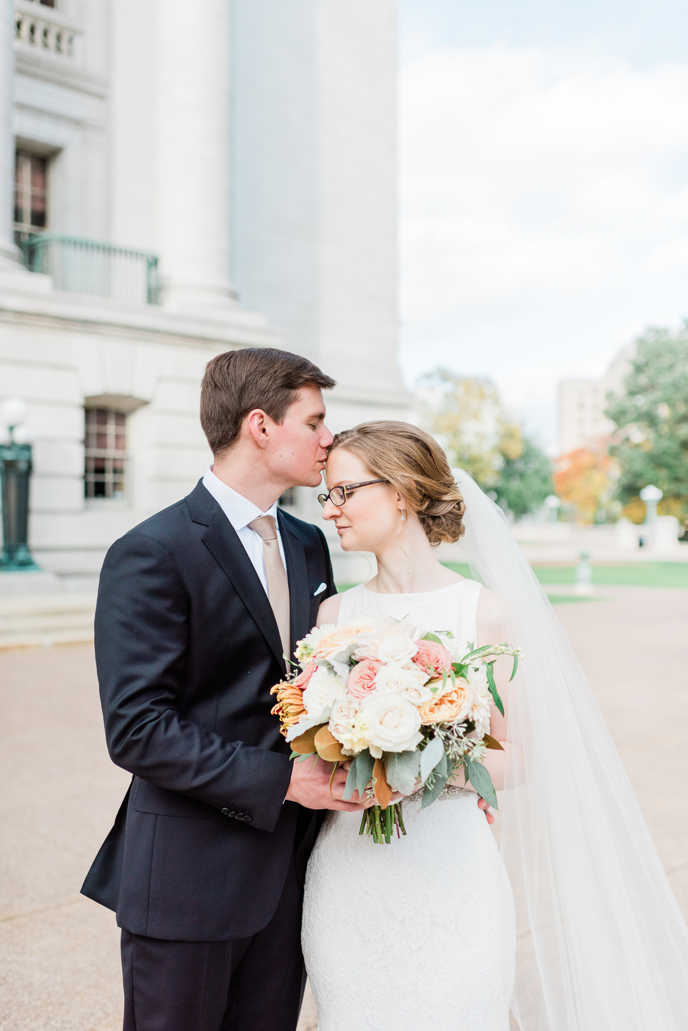 Maple Bluff Country Club Wedding Photographer - Larissa Marie Photography