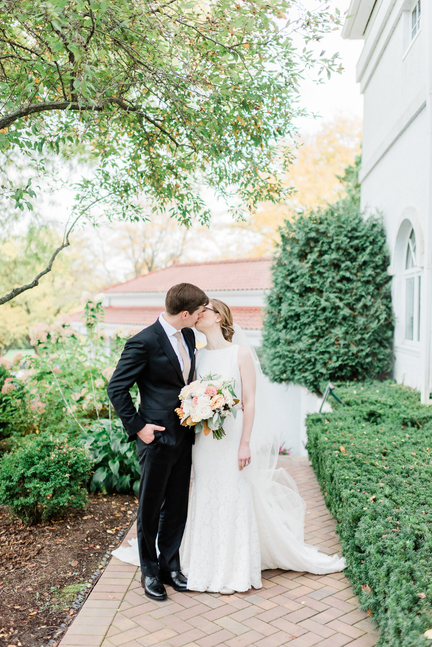 Maple Bluff Country Club Wedding Photographer - Larissa Marie Photography