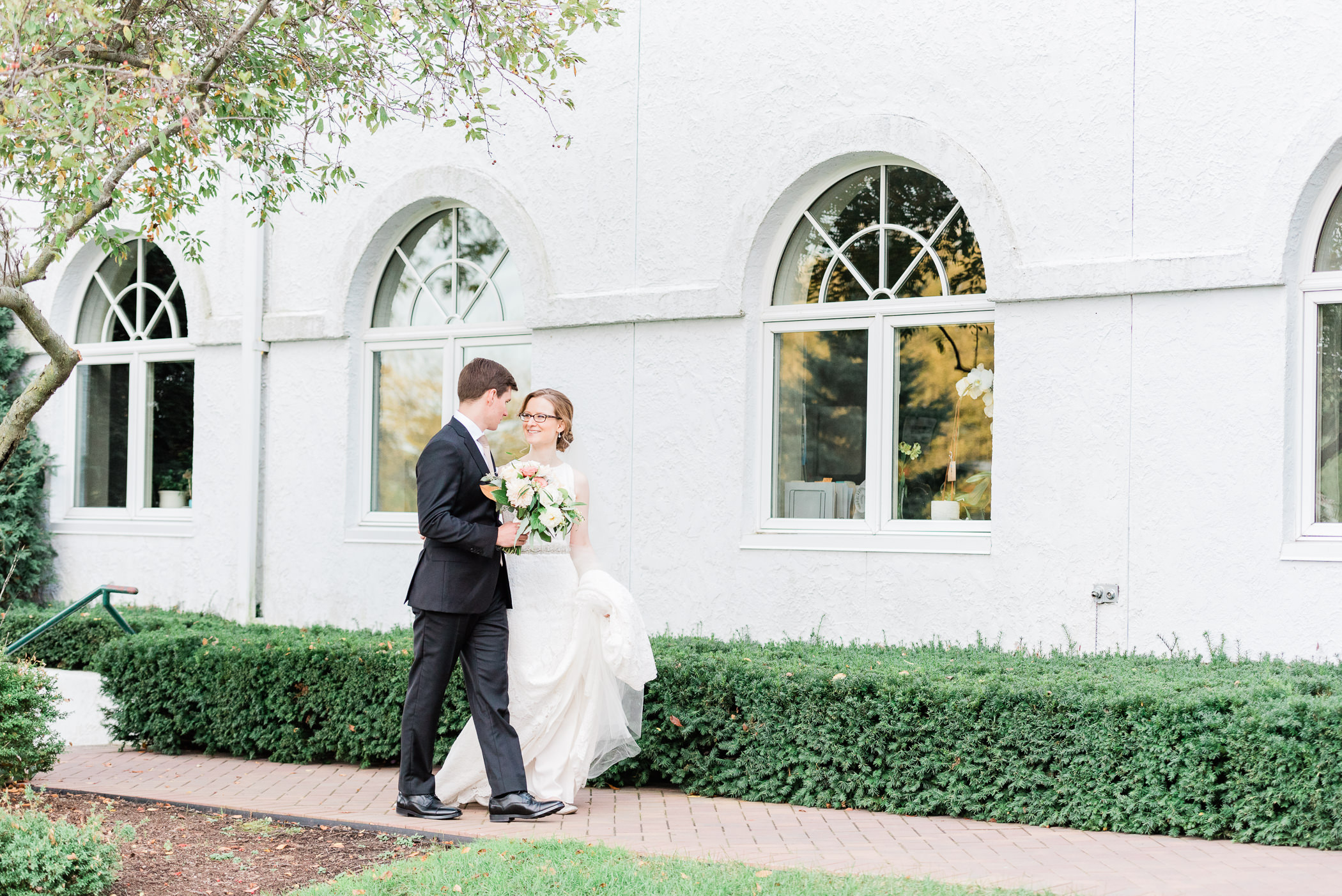 Maple Bluff Country Club Wedding Photographer - Larissa Marie Photography