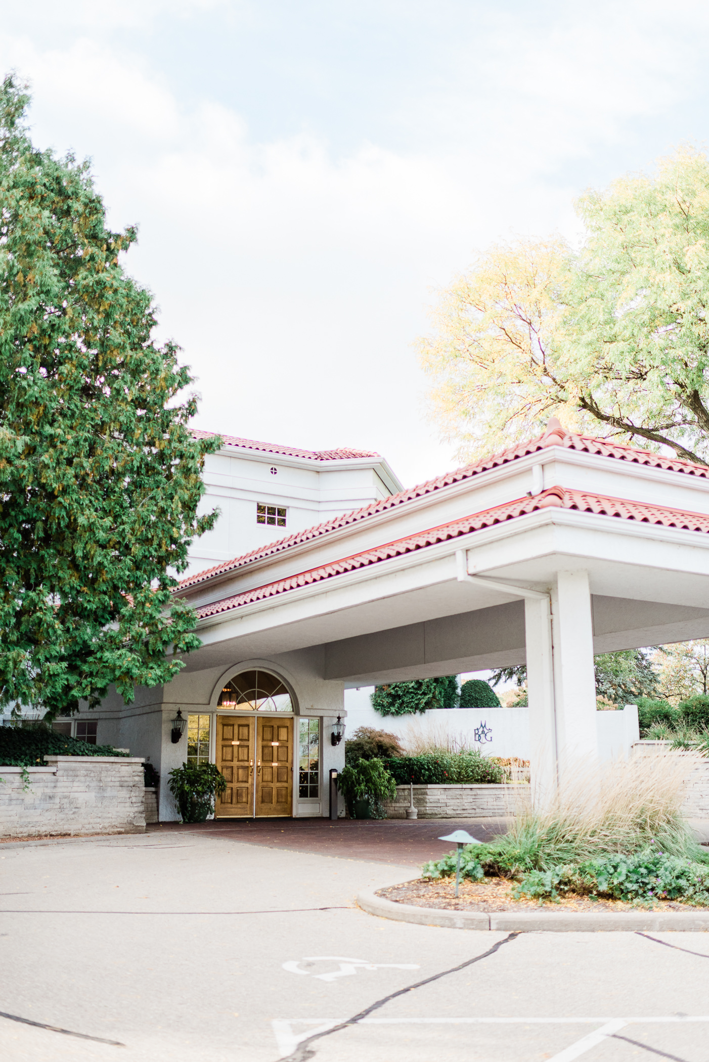 Maple Bluff Country Club Wedding Photographer - Larissa Marie Photography