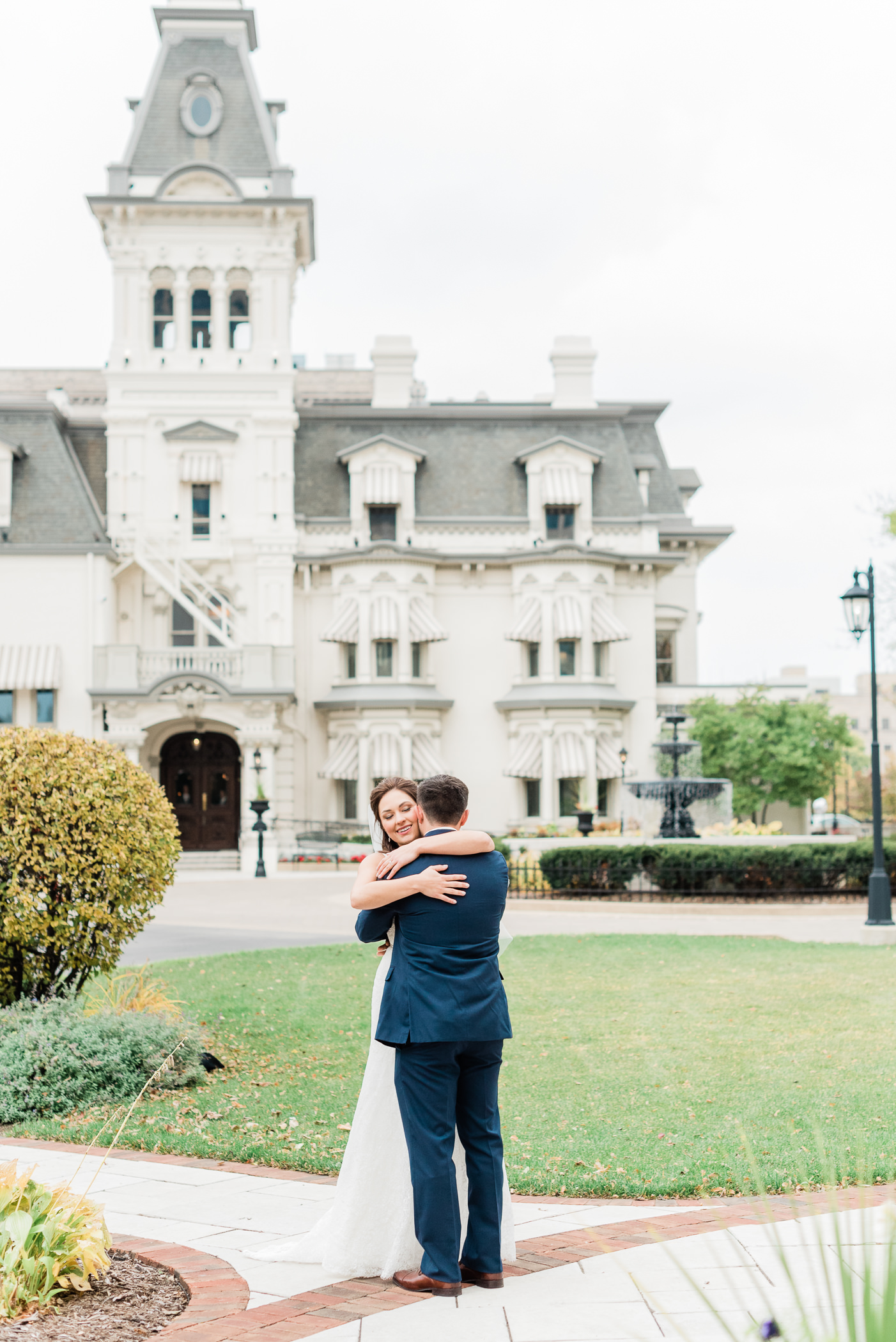 Wisconsin City Club Wedding Photographers - Larissa Marie Photography