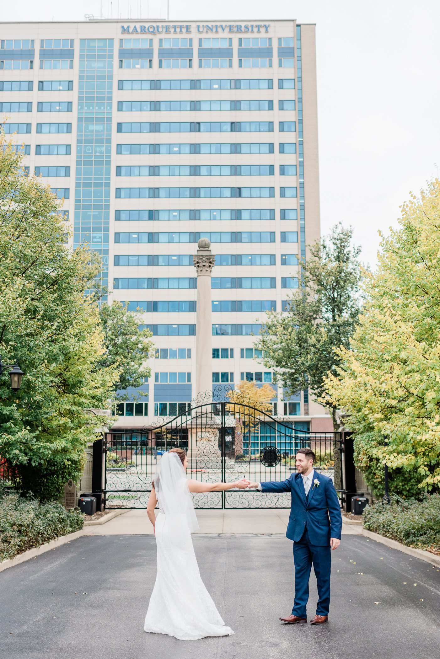 Wisconsin City Club Wedding Photographers - Larissa Marie Photography