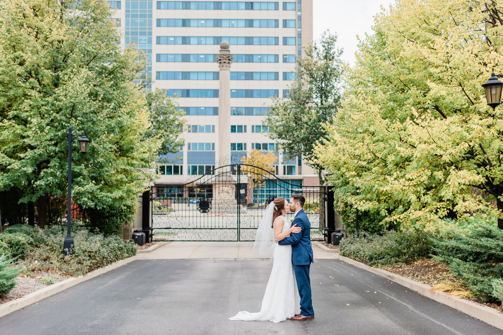 Wisconsin City Club Wedding Photographers - Larissa Marie Photography