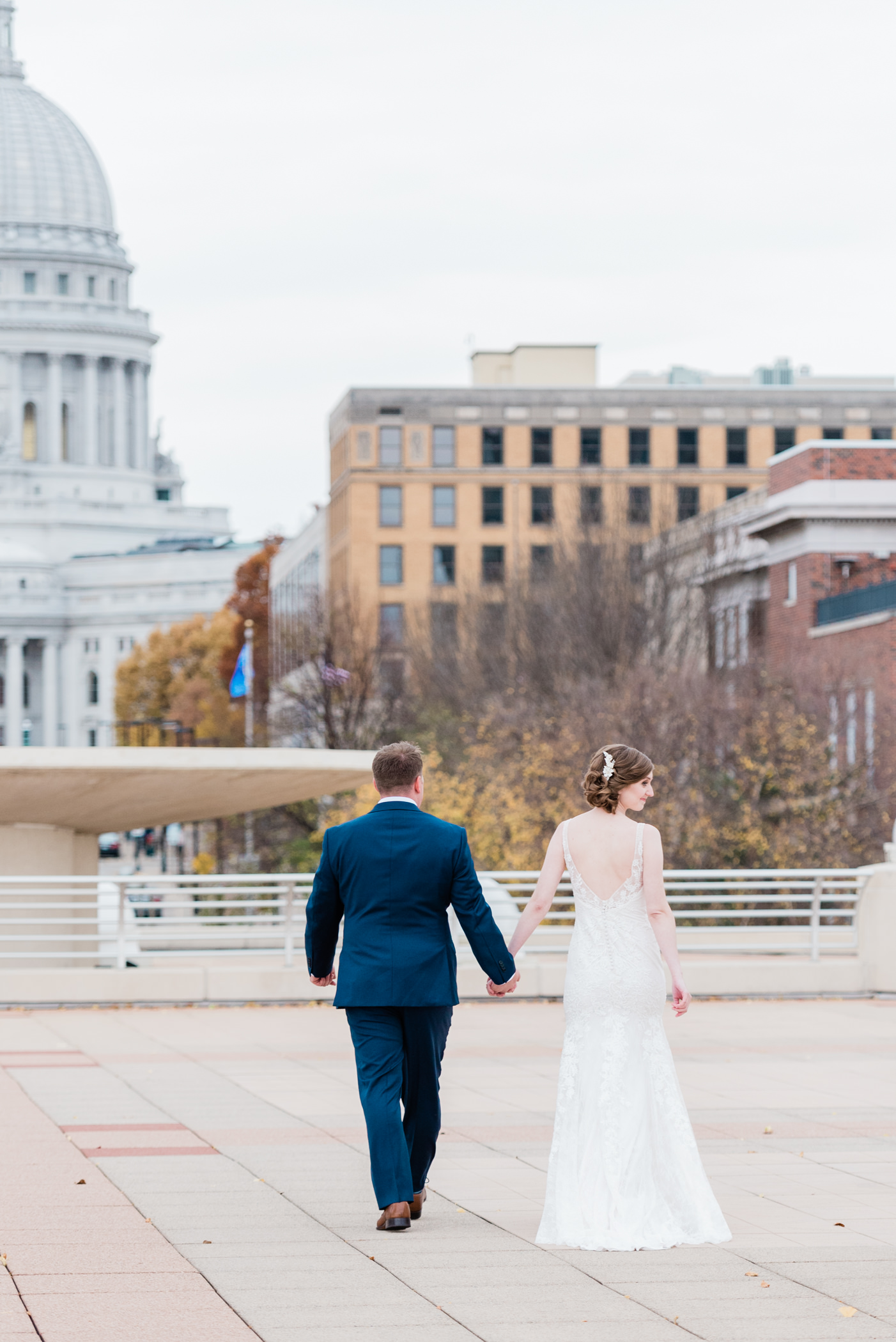 Monona Terrace Wedding Photographer - Larissa Marie Photography