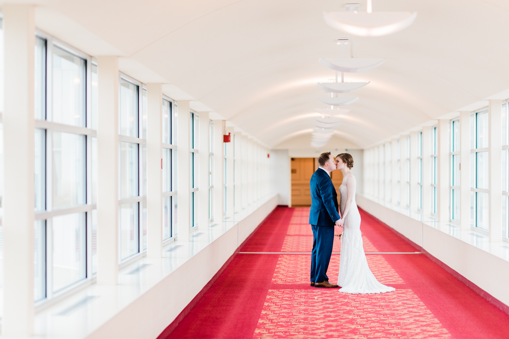 Monona Terrace Wedding Photographer - Larissa Marie Photography