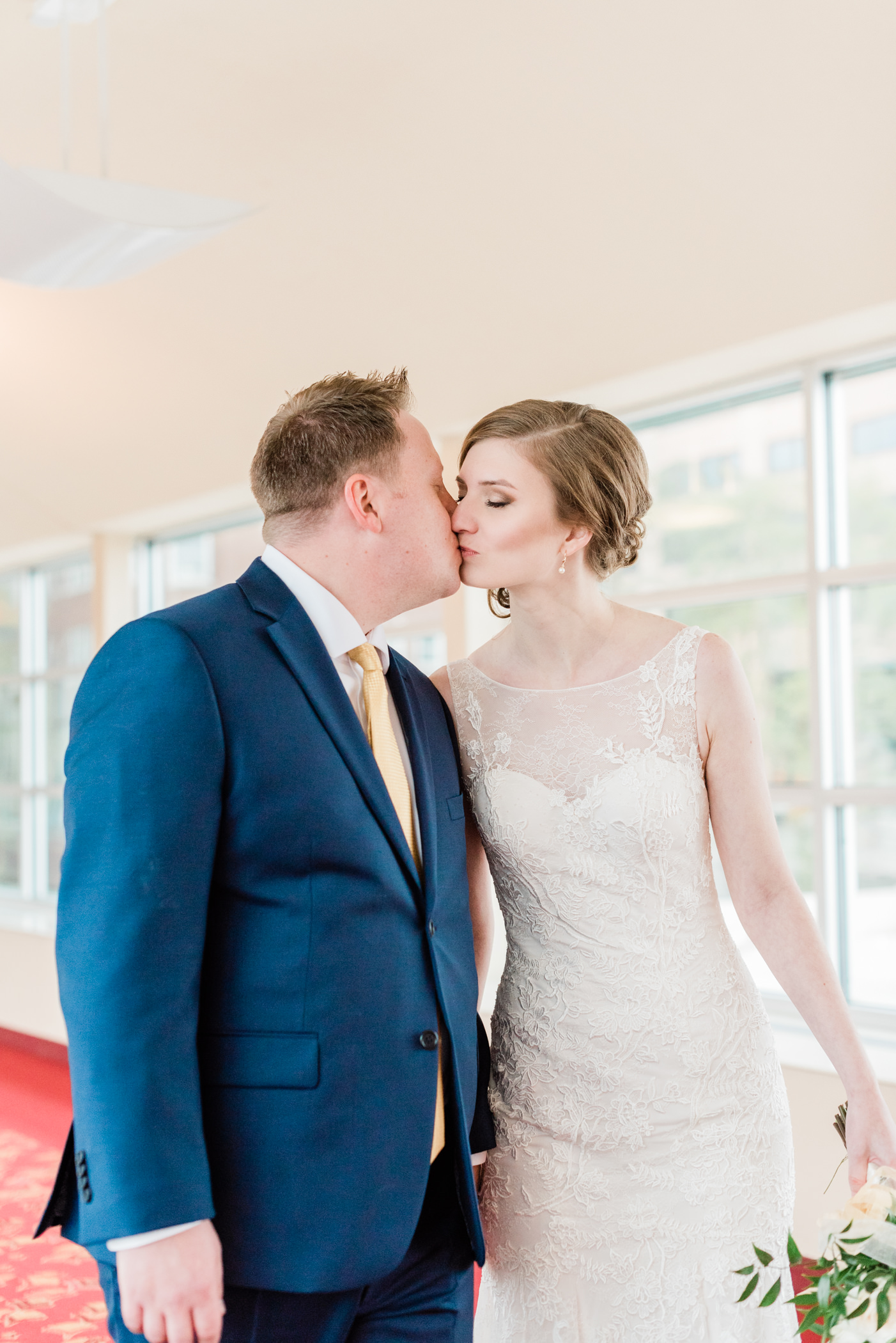 Monona Terrace Wedding Photographer - Larissa Marie Photography