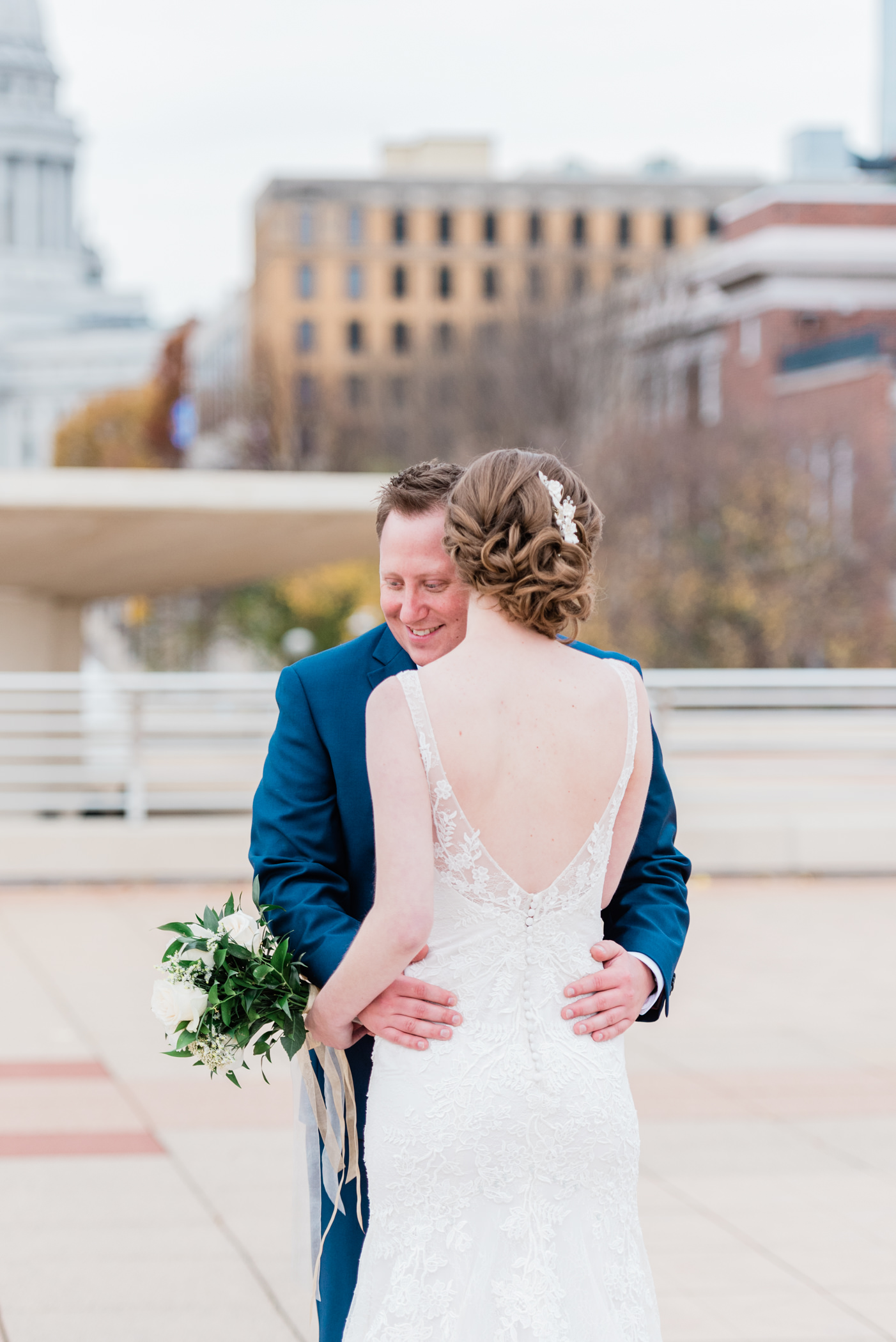 Monona Terrace Wedding Photographer - Larissa Marie Photography