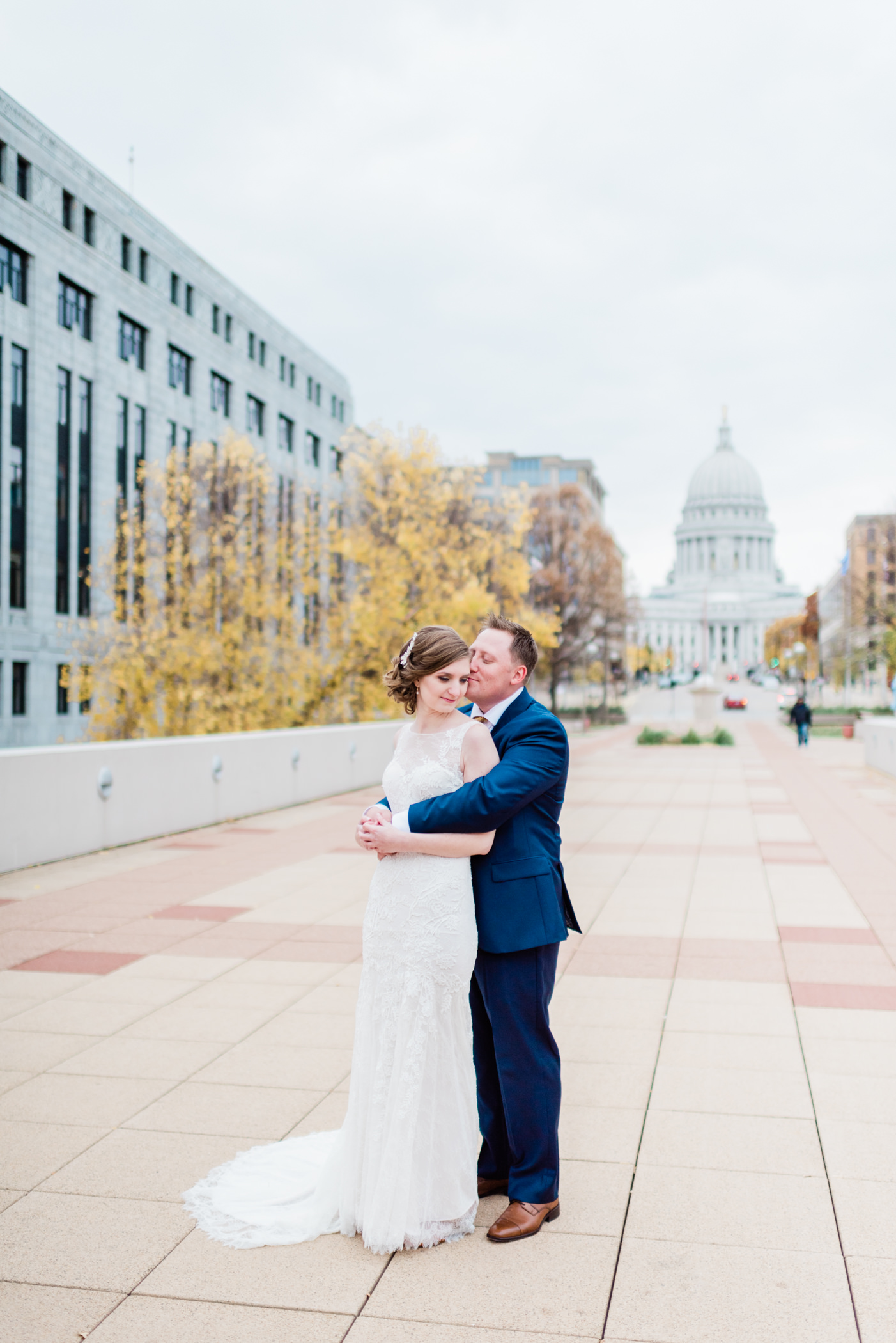 Monona Terrace Wedding Photographer - Larissa Marie Photography