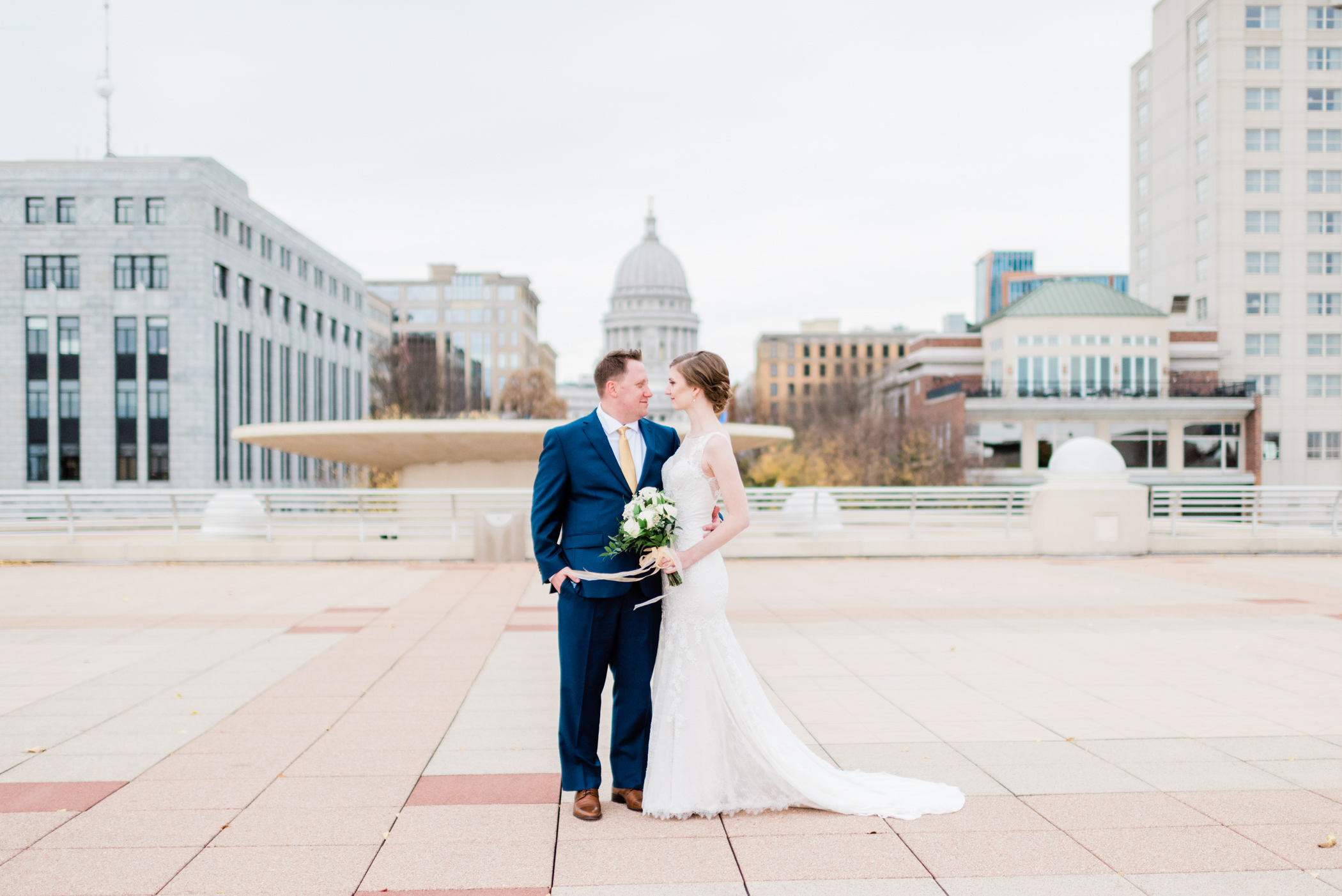 Monona Terrace Wedding Photographer - Larissa Marie Photography