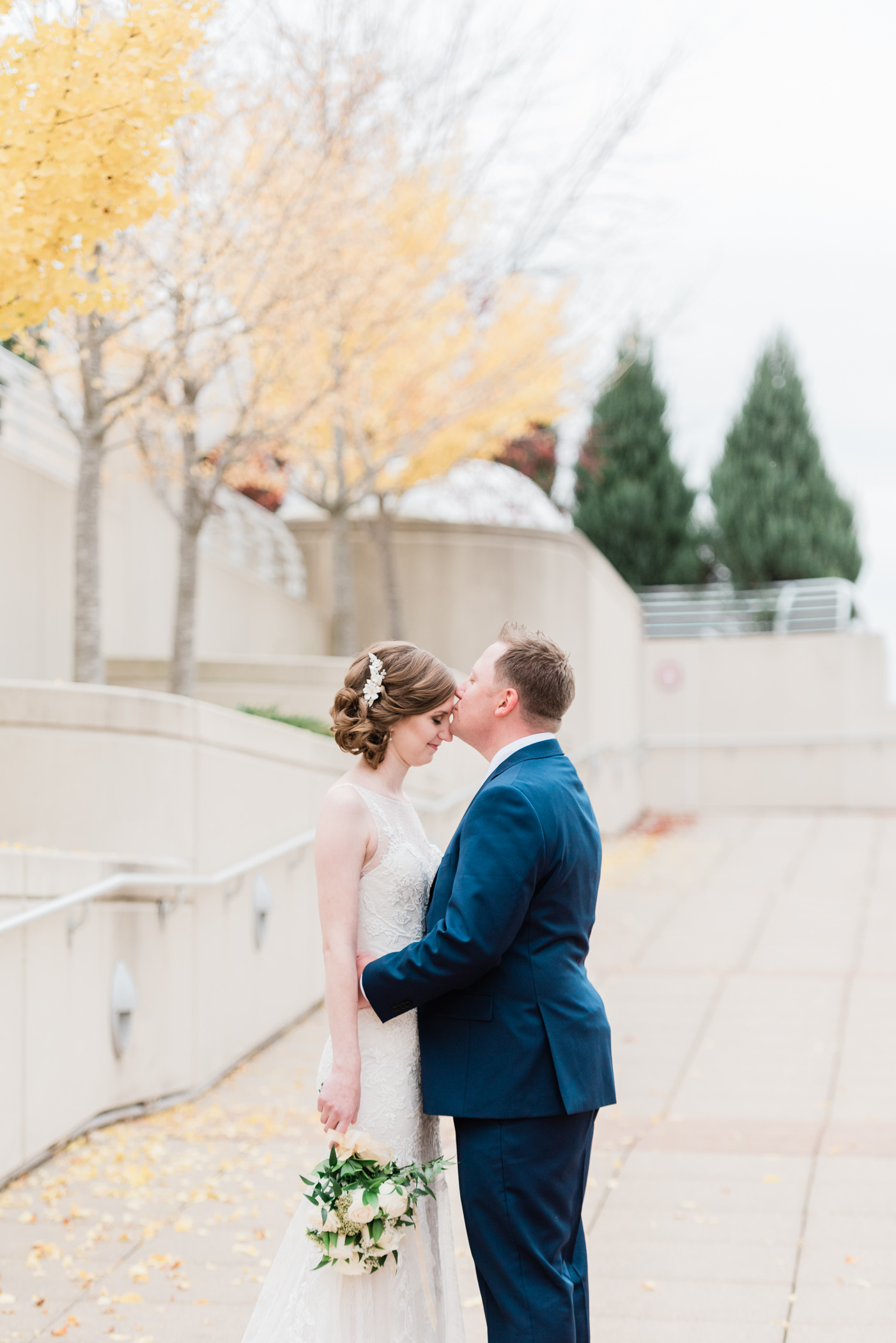 Monona Terrace Wedding Photographer - Larissa Marie Photography