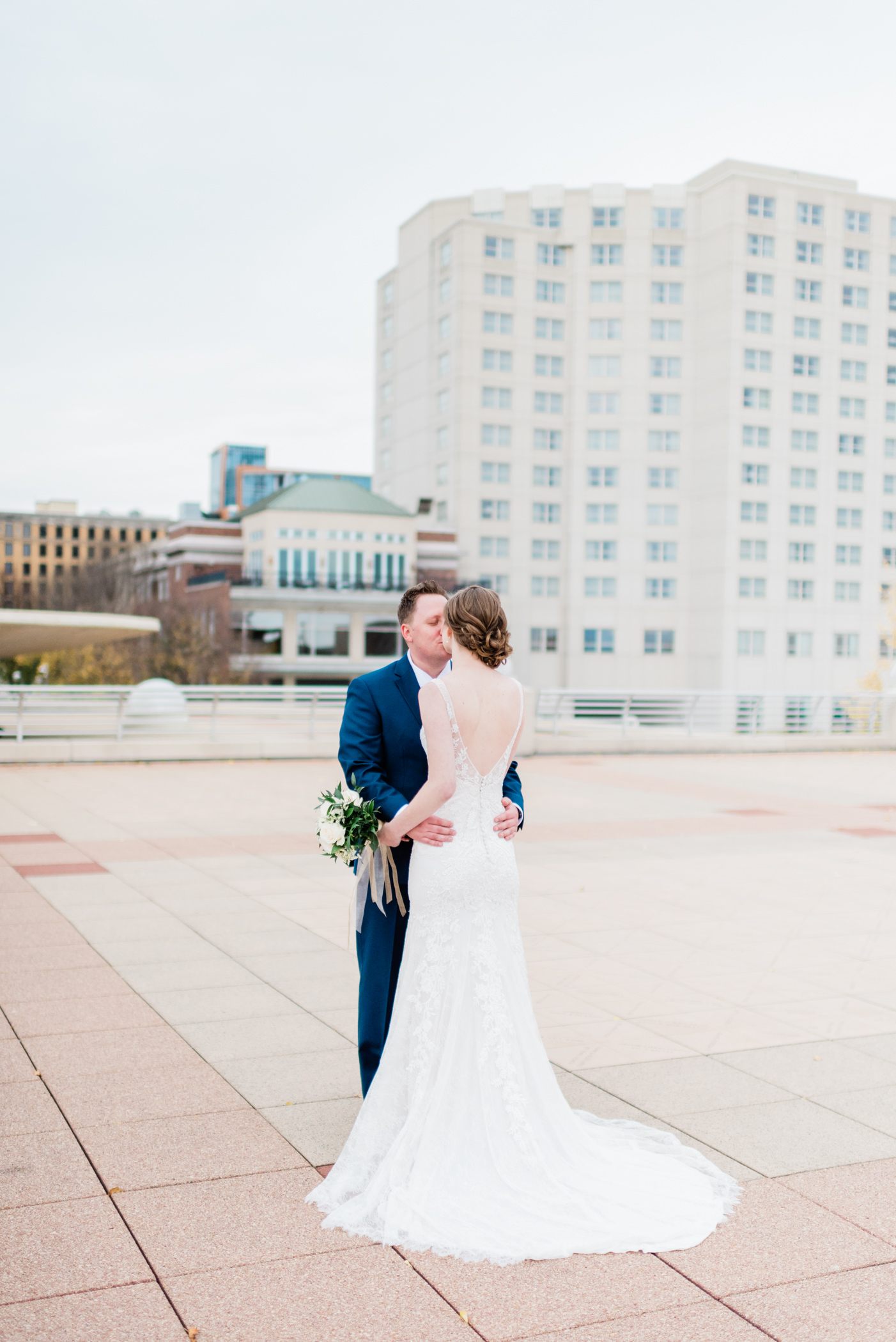 Monona Terrace Wedding Photographer - Larissa Marie Photography