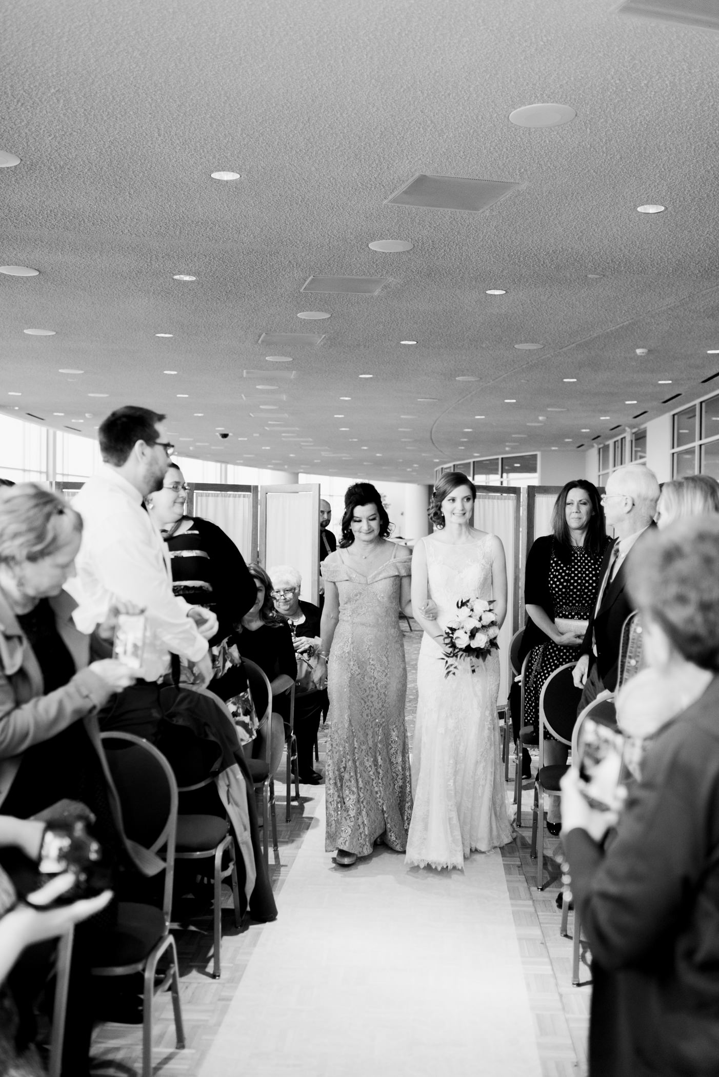 Monona Terrace Wedding Photographer - Larissa Marie Photography