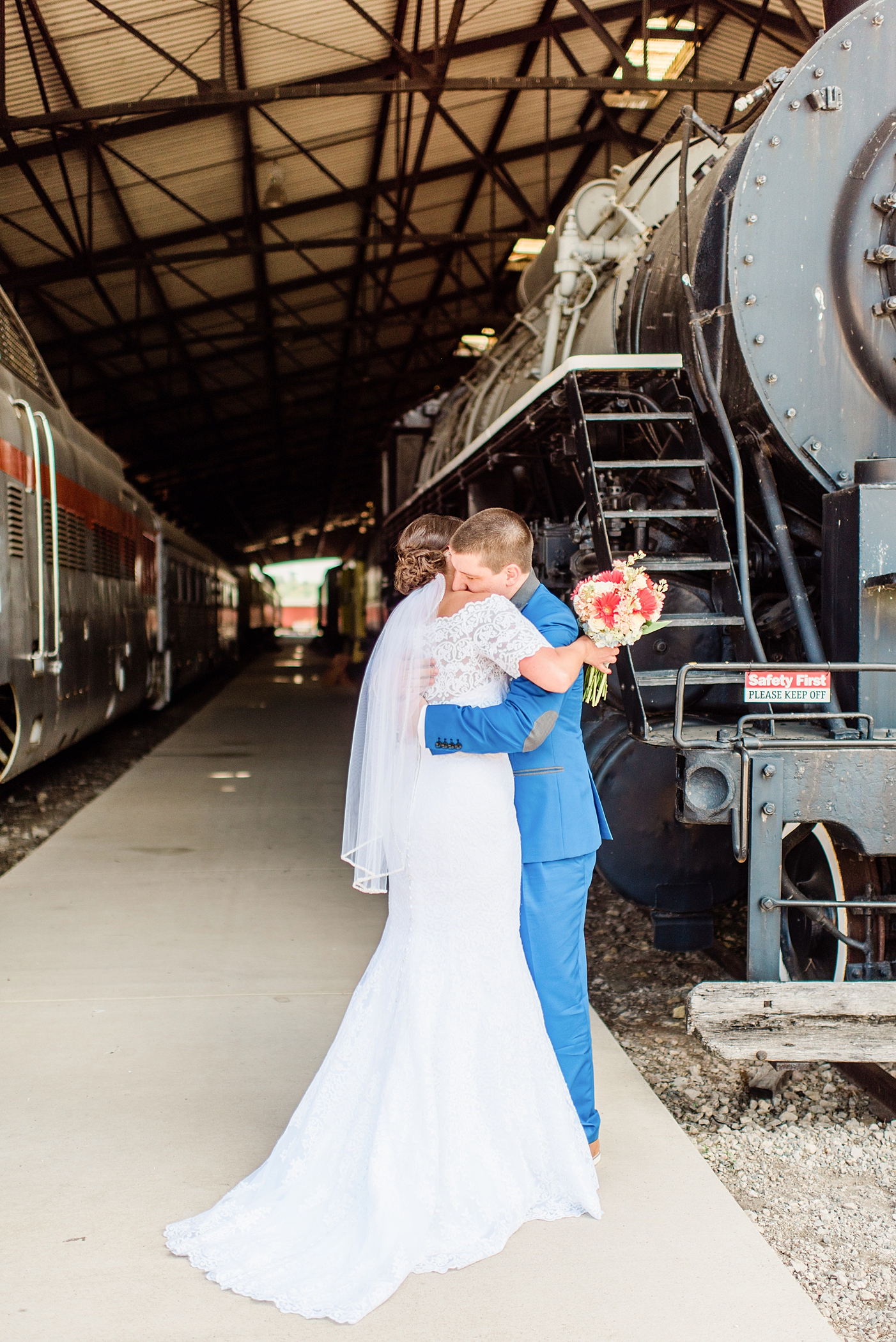 Wisconsin Wedding Photographer - Larissa Marie Photography
