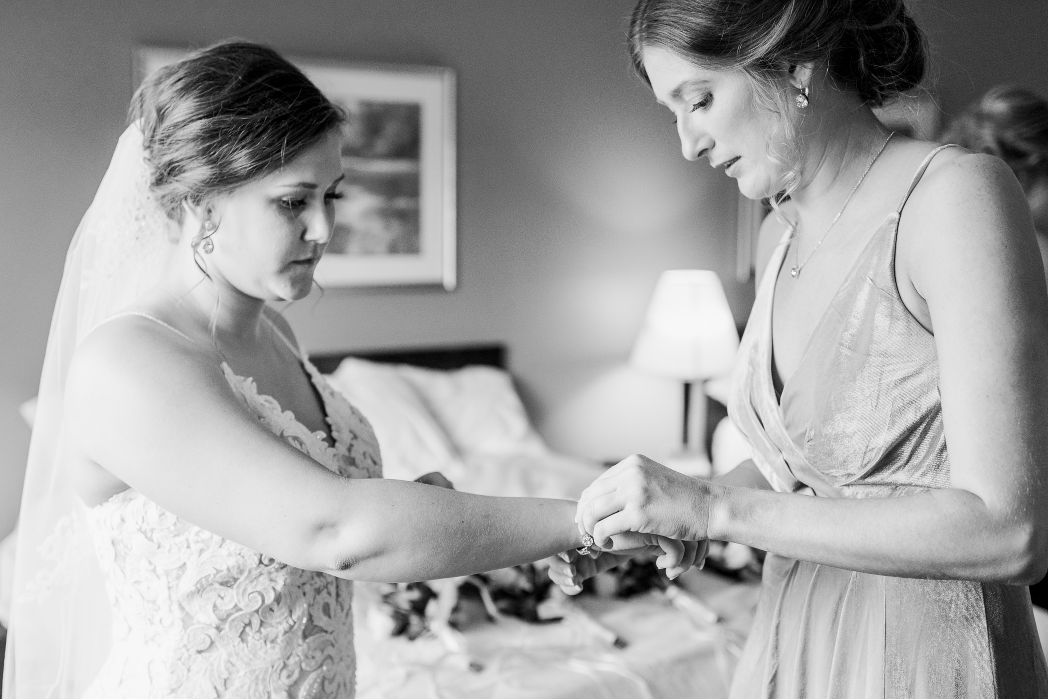 Grand River Center Wedding Photographers - Larissa Marie Photography