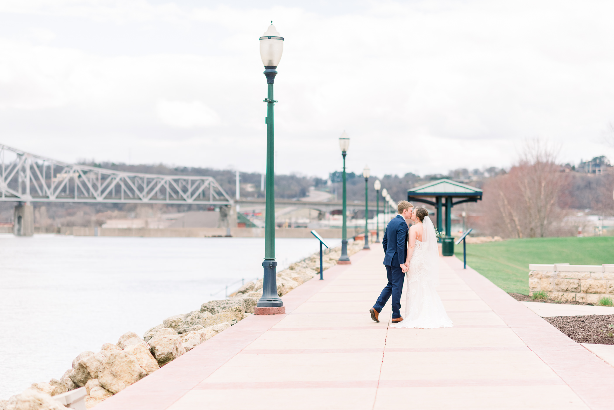 Grand River Center Wedding Photographers - Larissa Marie Photography