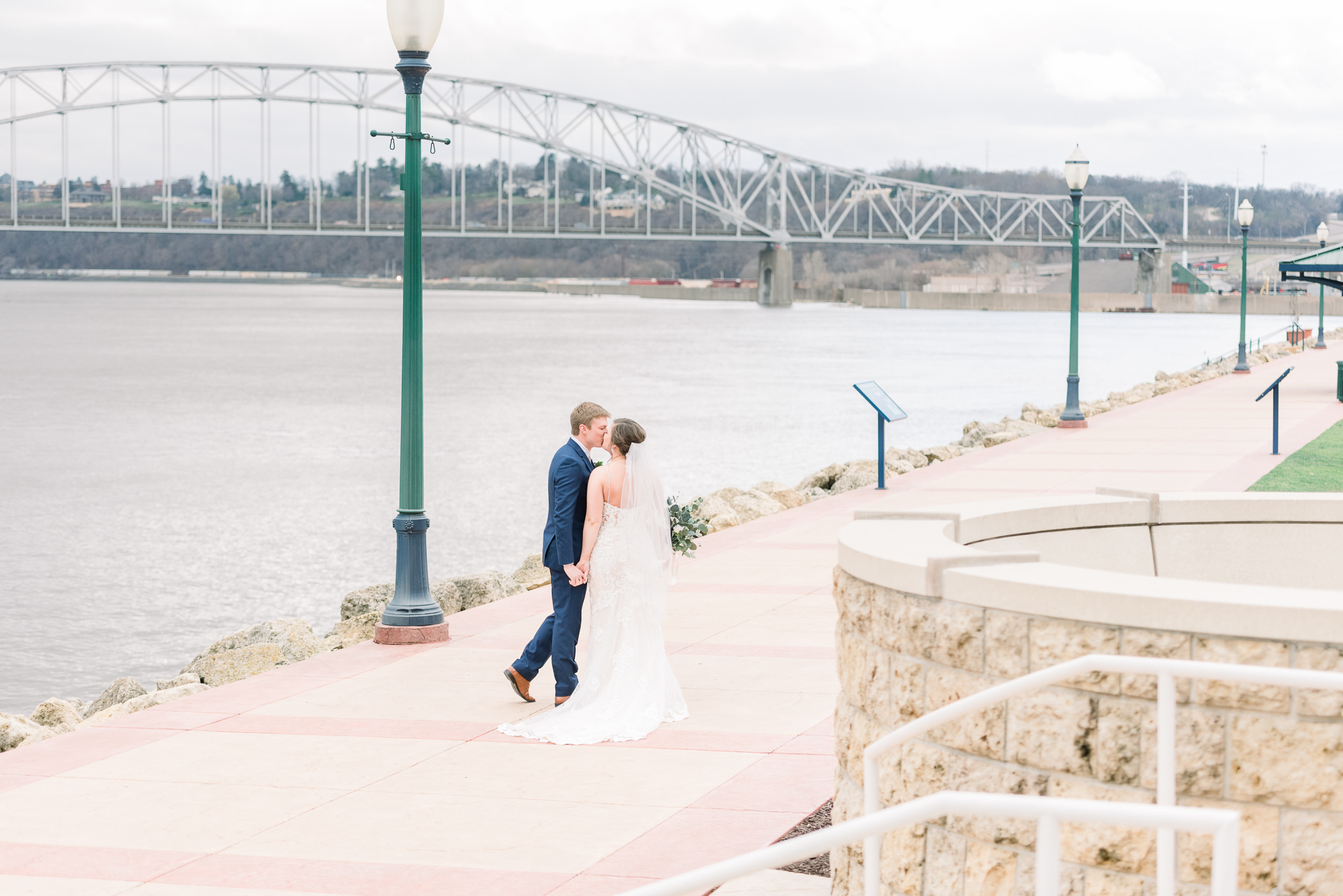 Grand River Center Wedding Photographers - Larissa Marie Photography