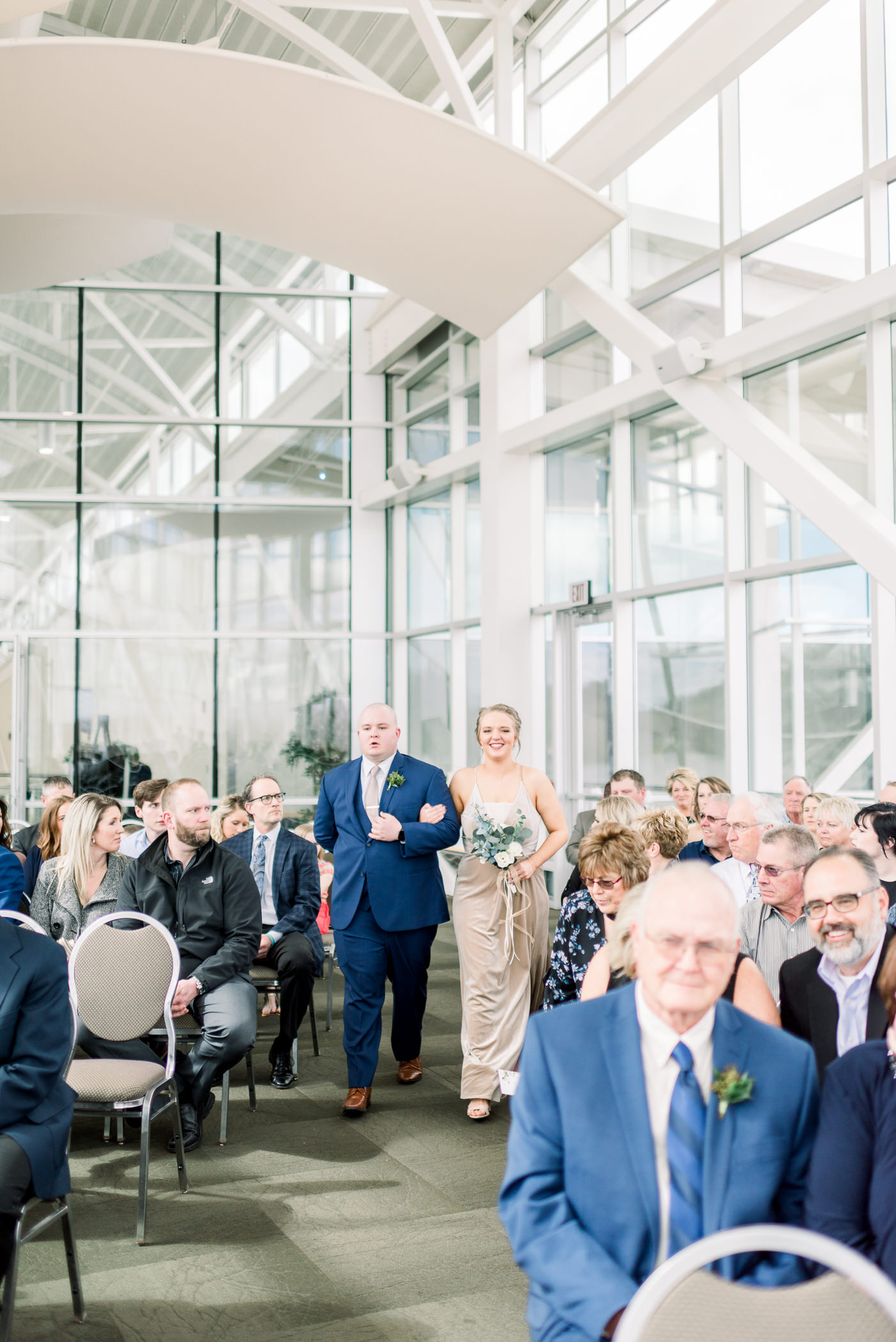 Grand River Center Wedding Photographers - Larissa Marie Photography