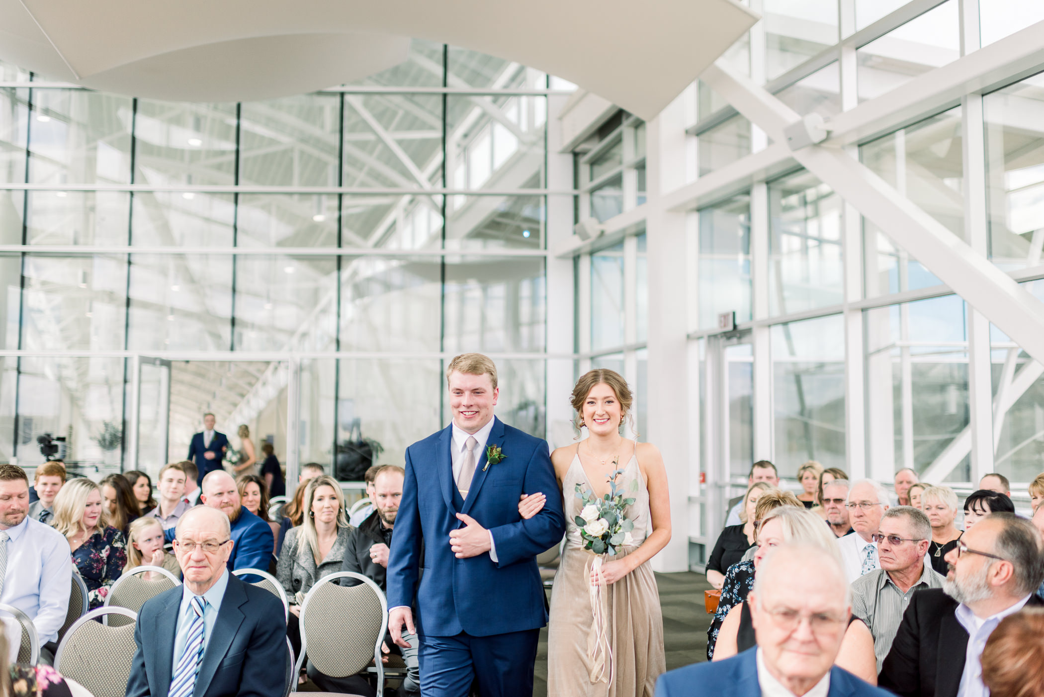 Grand River Center Wedding Photographers - Larissa Marie Photography