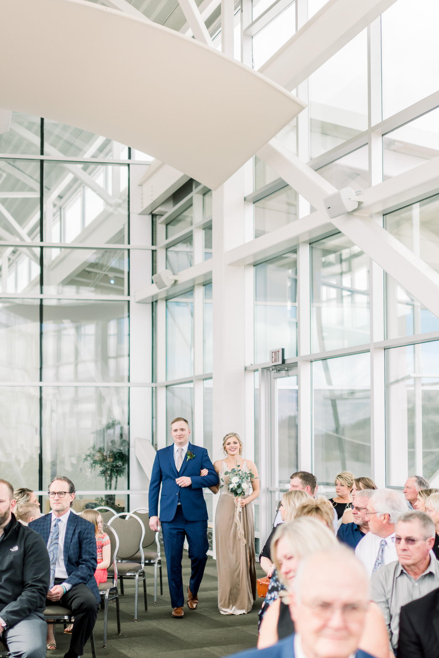 Grand River Center Wedding Photographers - Larissa Marie Photography