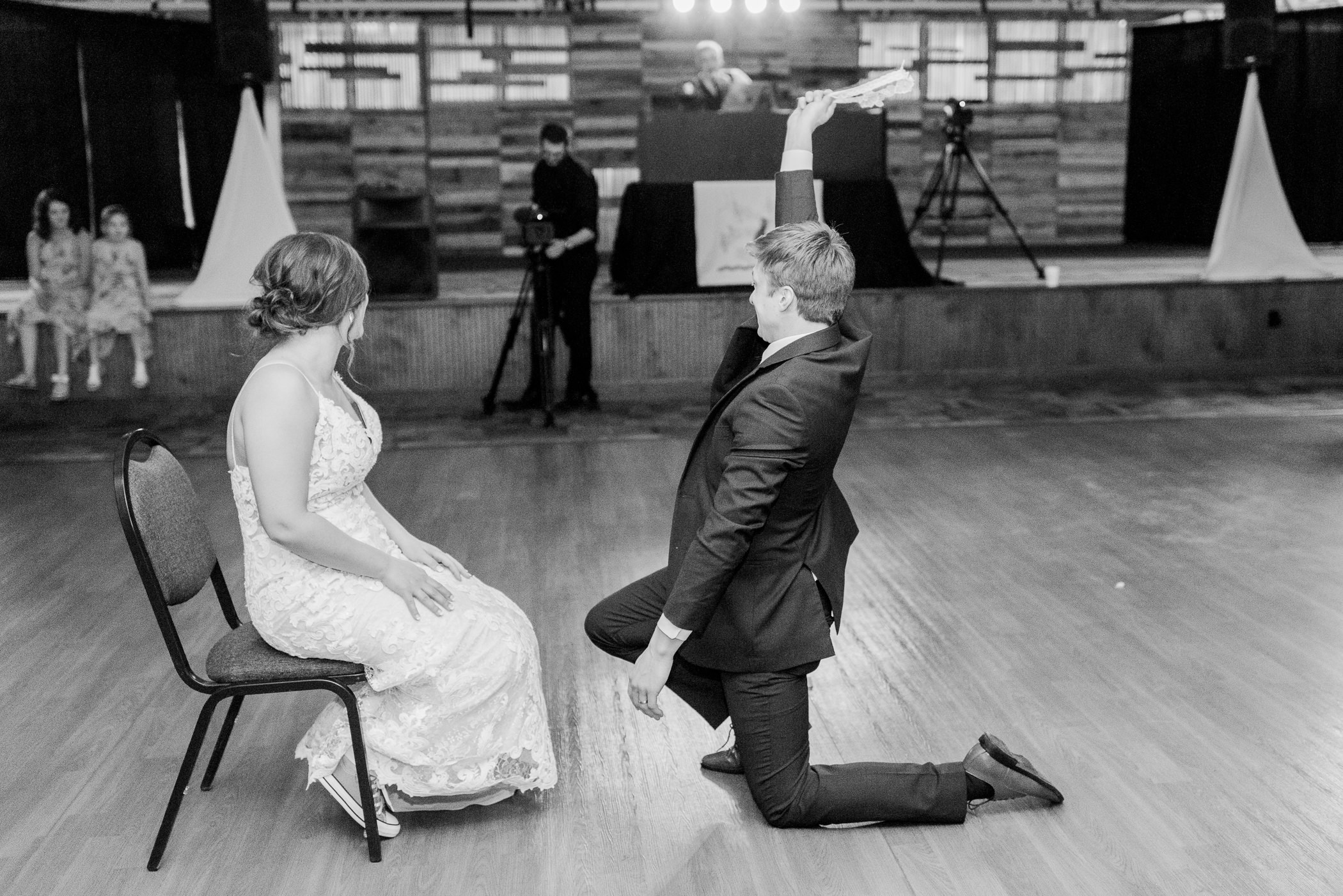 Peosta Community Centre Wedding Photographers - Larissa Marie Photography