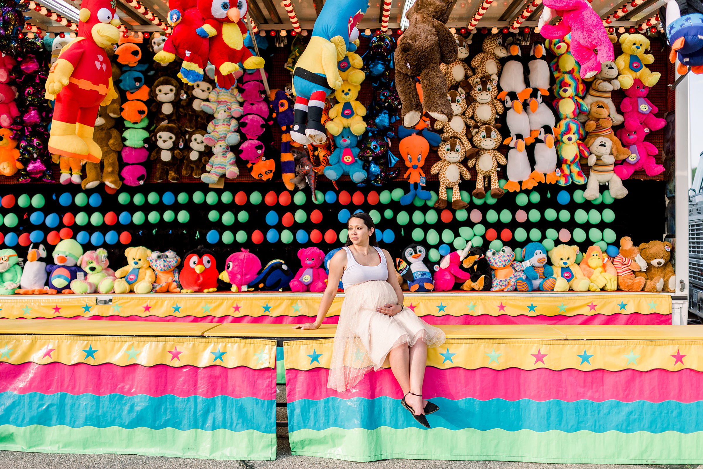 Madison, WI Carnival Maternity Session - Larissa Marie Photograhy