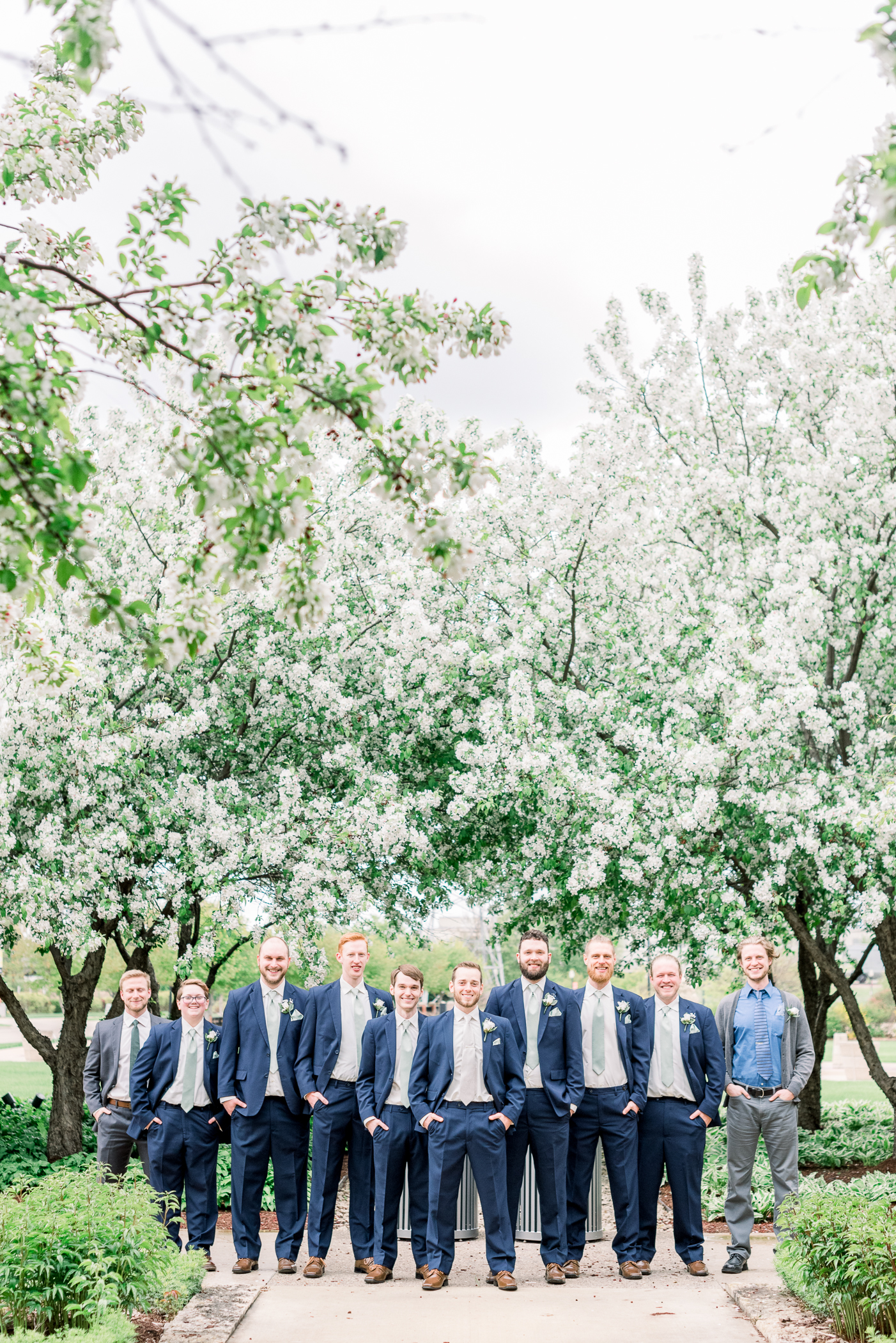 Dubuque, IA Wedding Photographers - Larissa Marie Photography