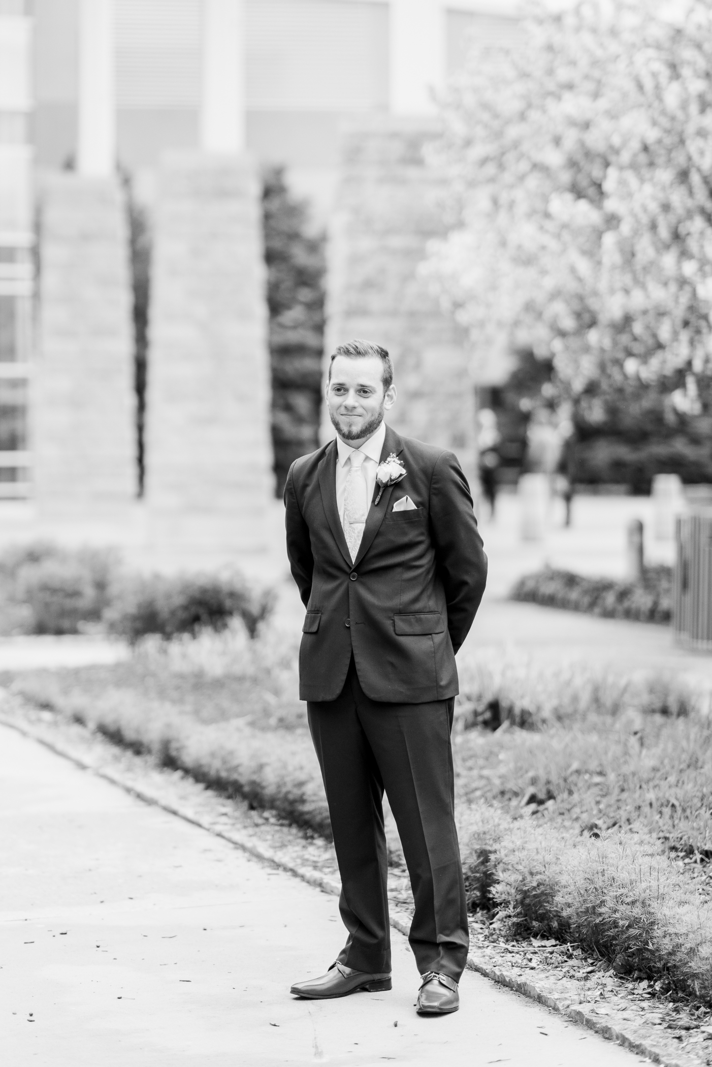 Dubuque, IA Wedding Photographers - Larissa Marie Photography