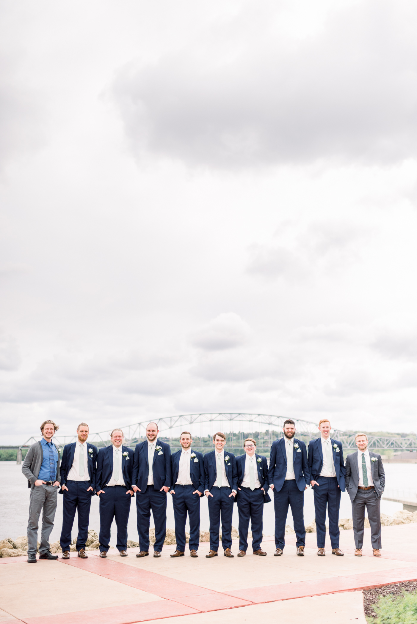 Dubuque, IA Wedding Photographers - Larissa Marie Photography