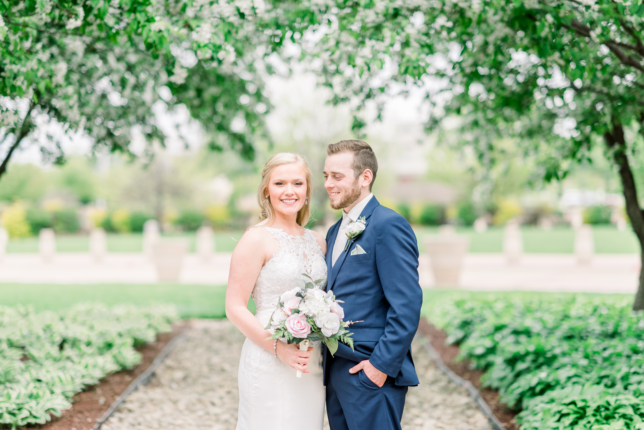 Dubuque, IA Wedding Photographers - Larissa Marie Photography