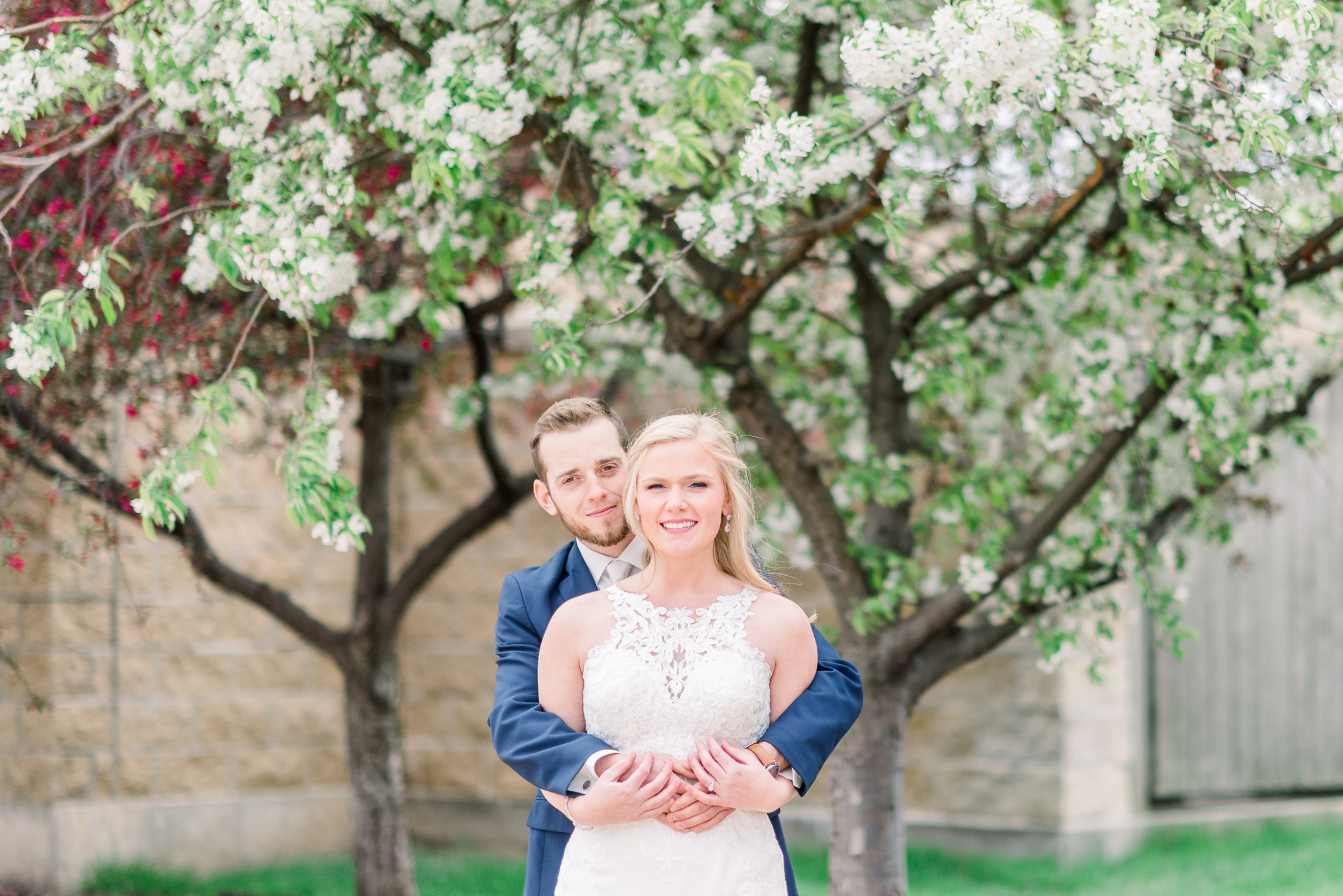 Dubuque, IA Wedding Photographers - Larissa Marie Photography