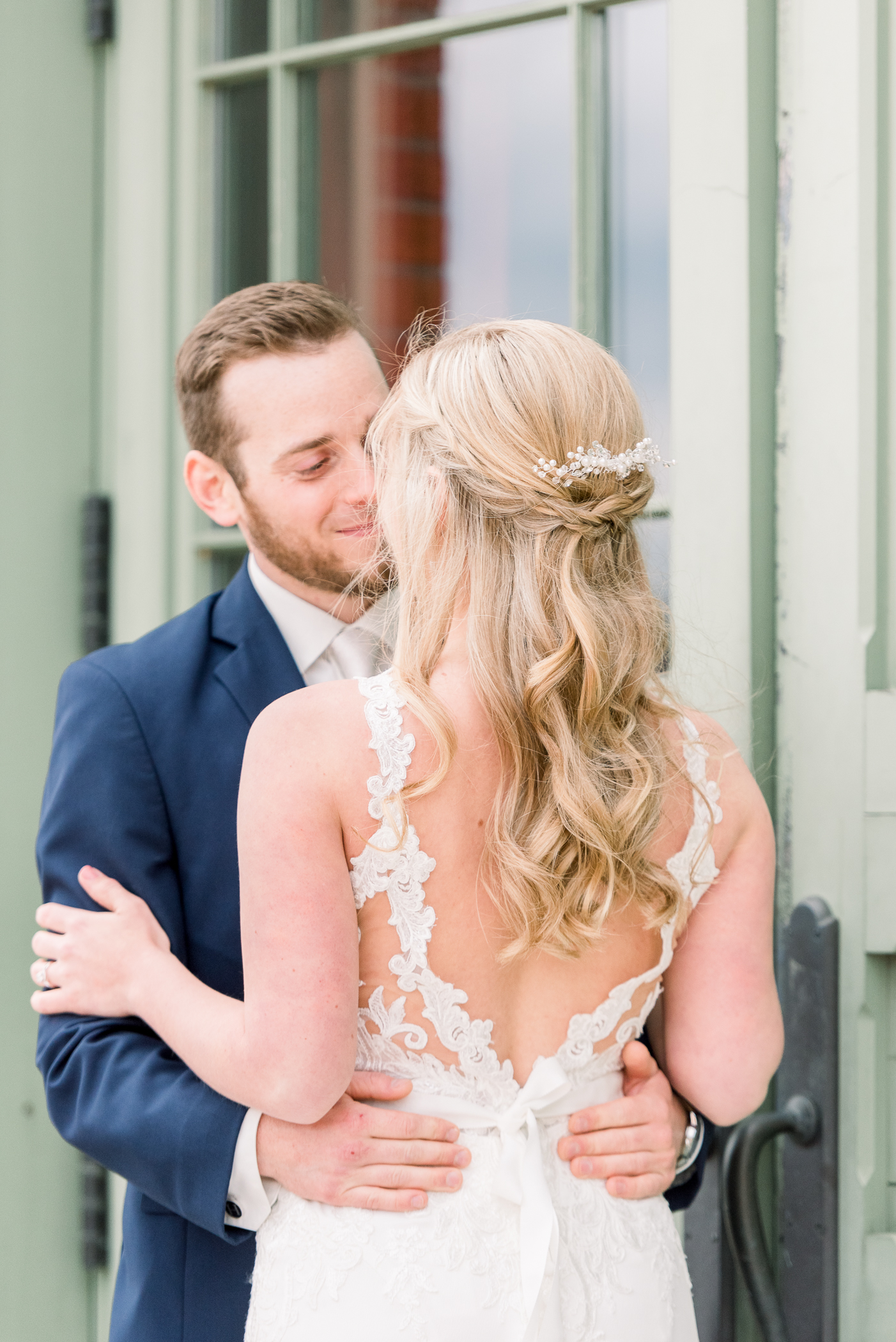 Dubuque, IA Wedding Photographers - Larissa Marie Photography